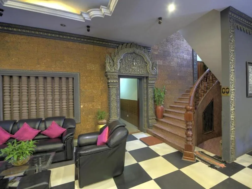 Popular Boutique Hotel