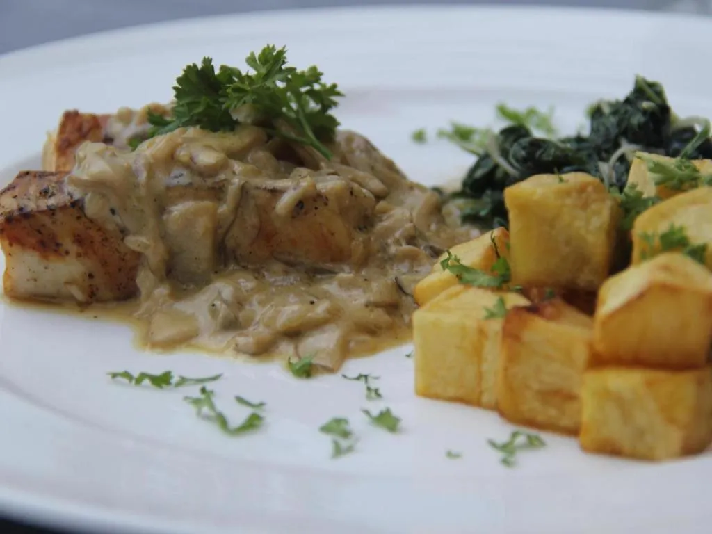 Popular Boutique Hotel