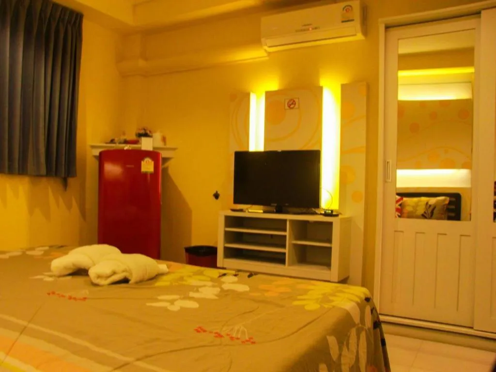 Bed in RungRoj Panich Hotel