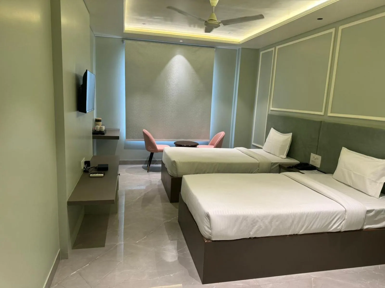 Bed in THE URBAN VILLA