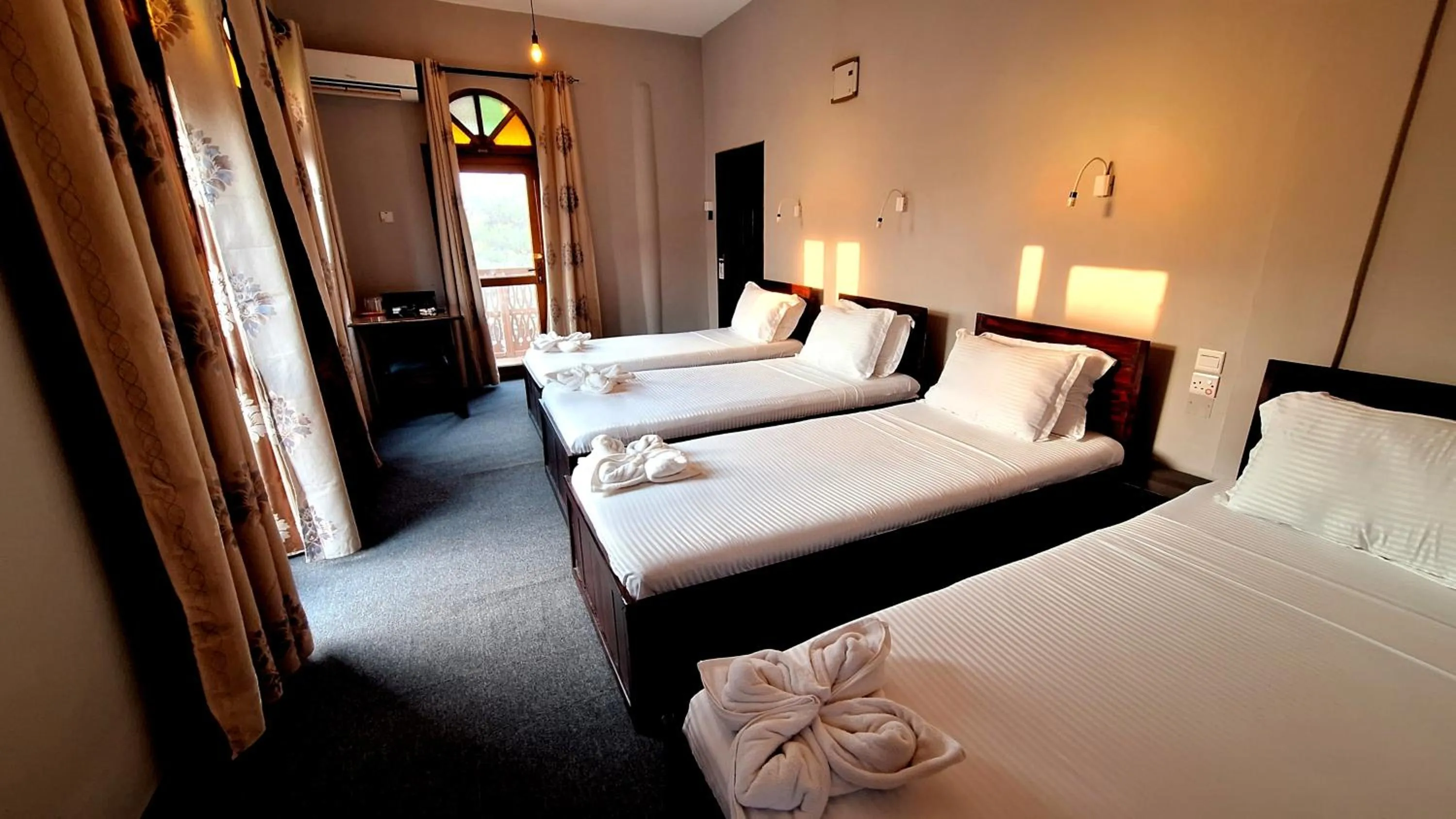 Bedroom, Bed in Rumaisa Hotel