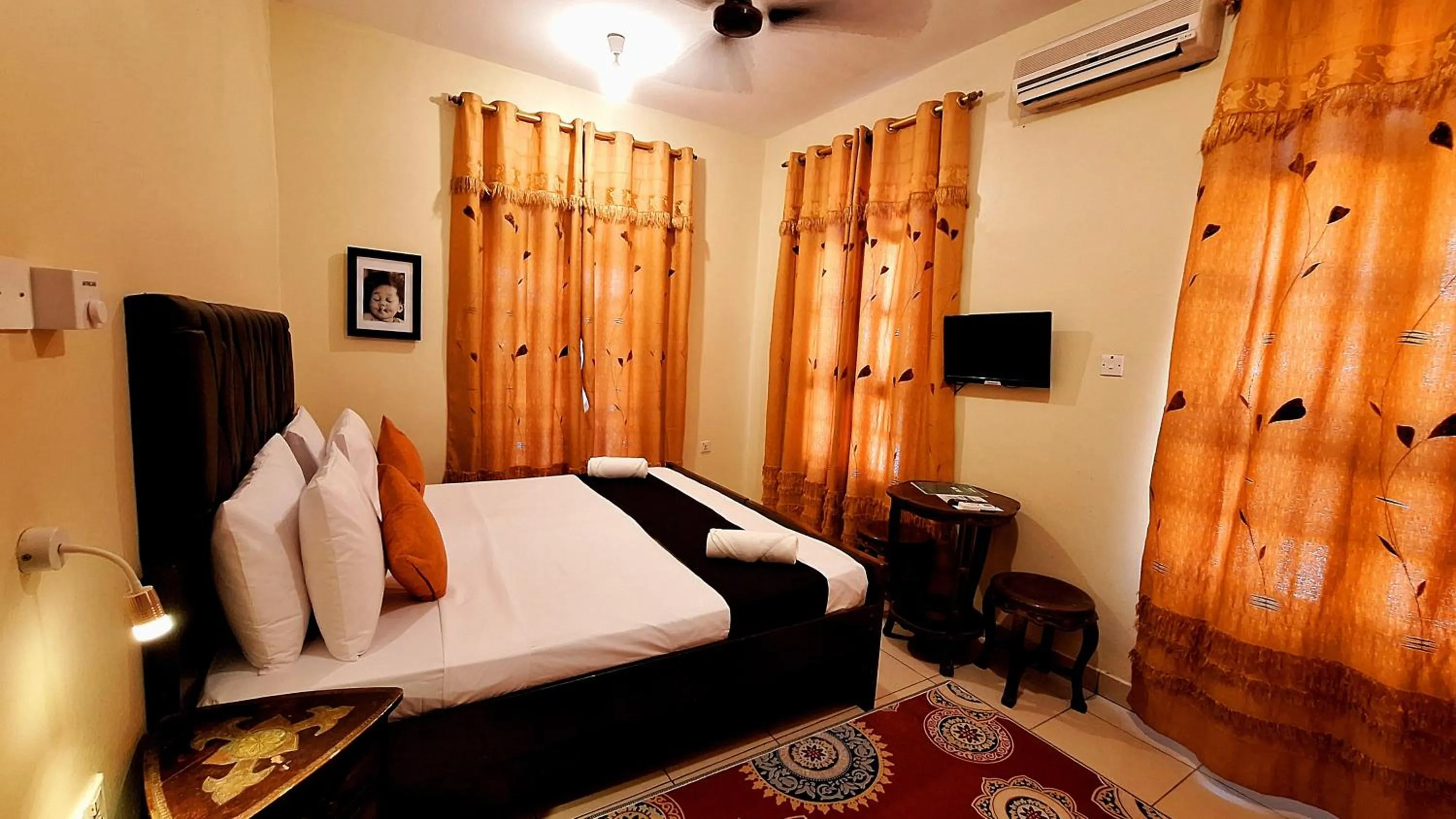 Bedroom, Bed in Rumaisa Hotel