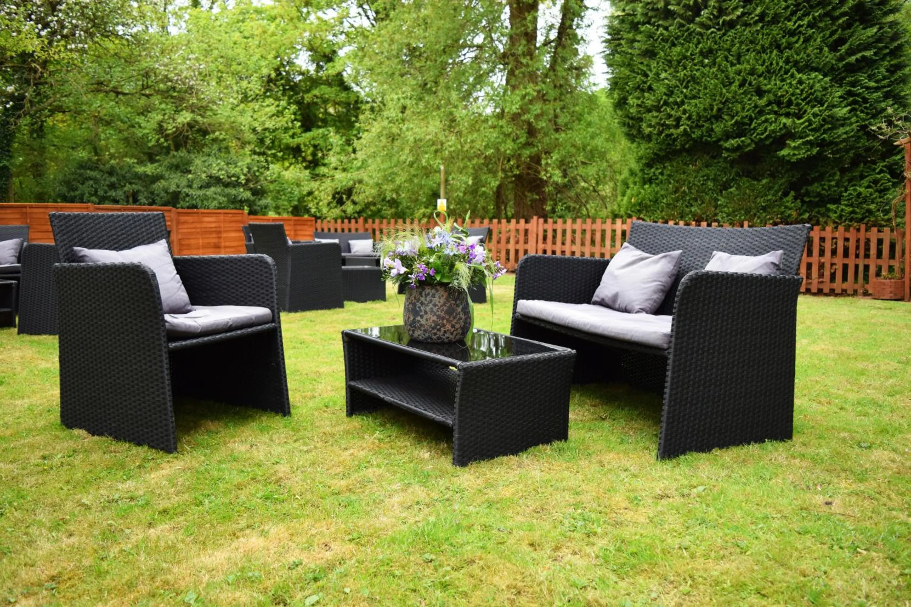 Garden in Airport Inn Manchester