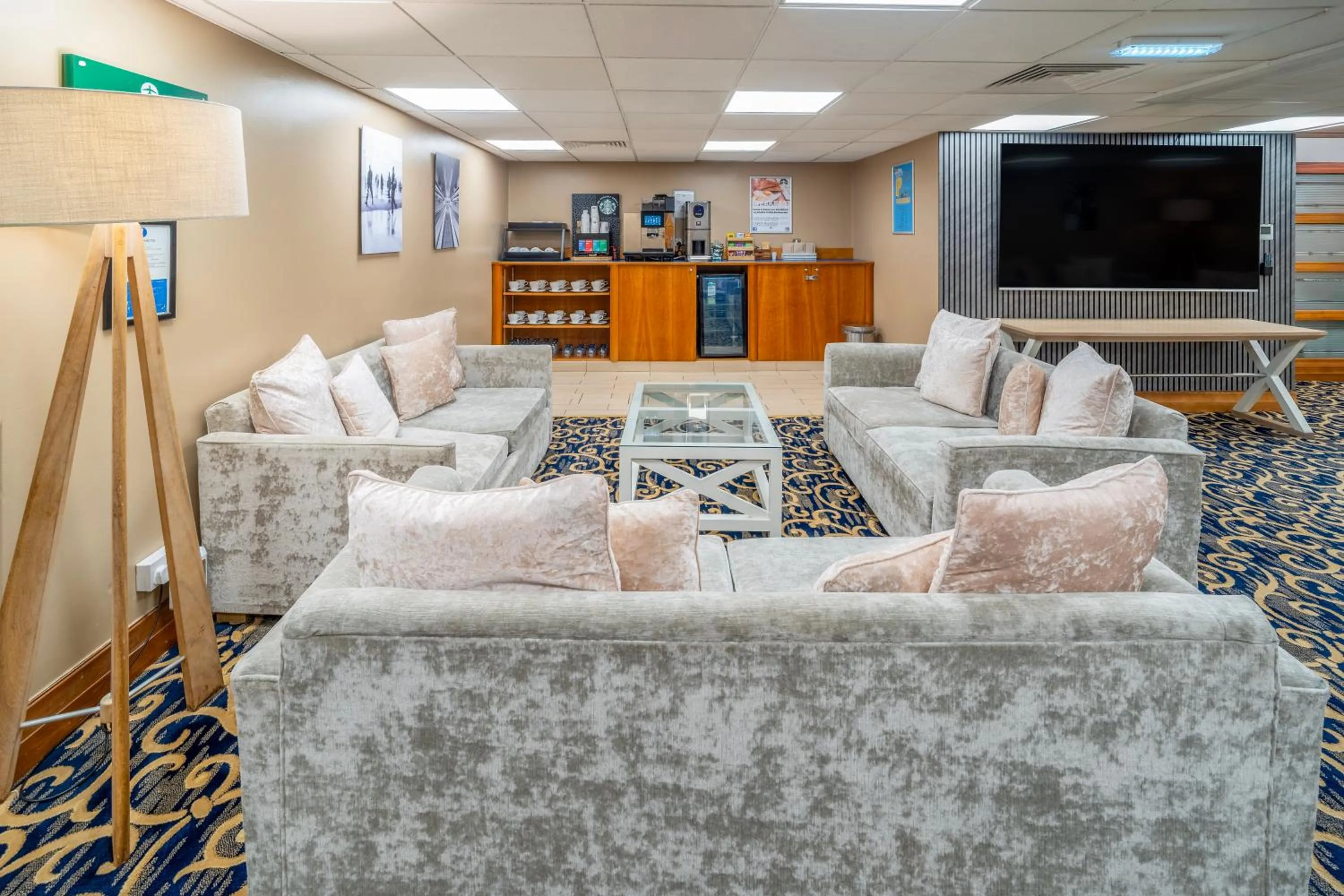 Coffee/tea facilities in Airport Inn Manchester