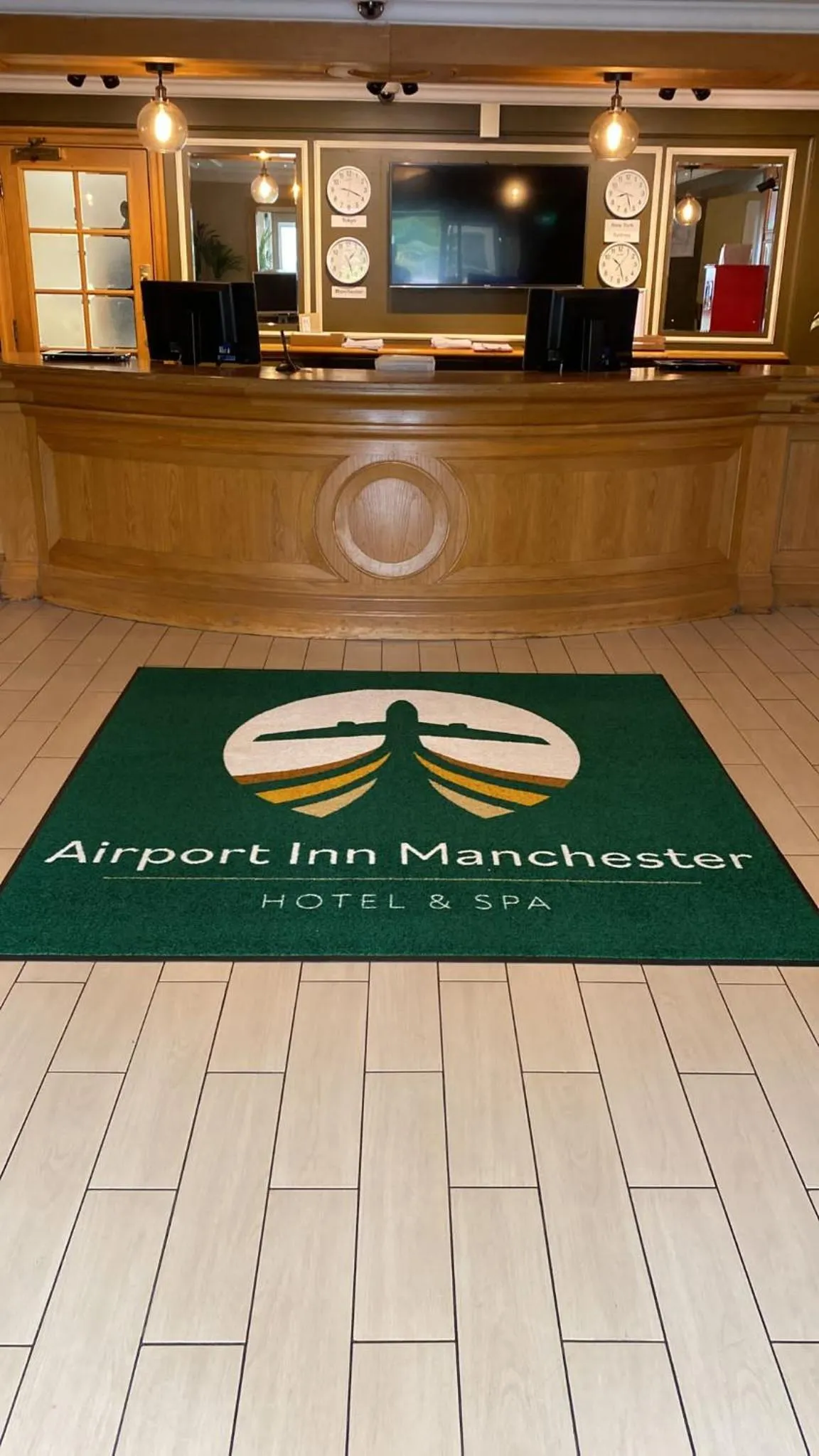 Lobby or reception in Airport Inn Manchester
