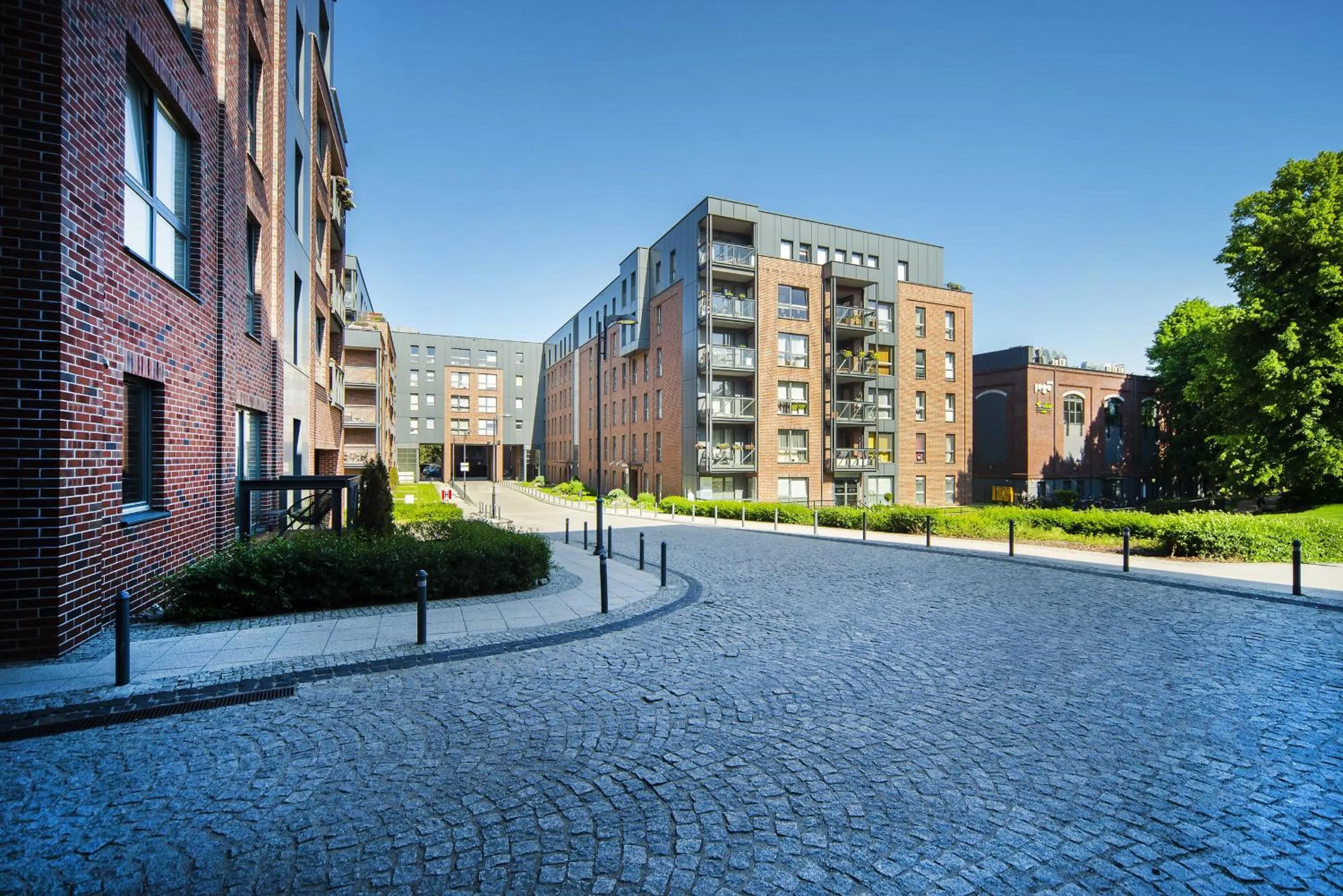 Off site in OLD Superior Apartment