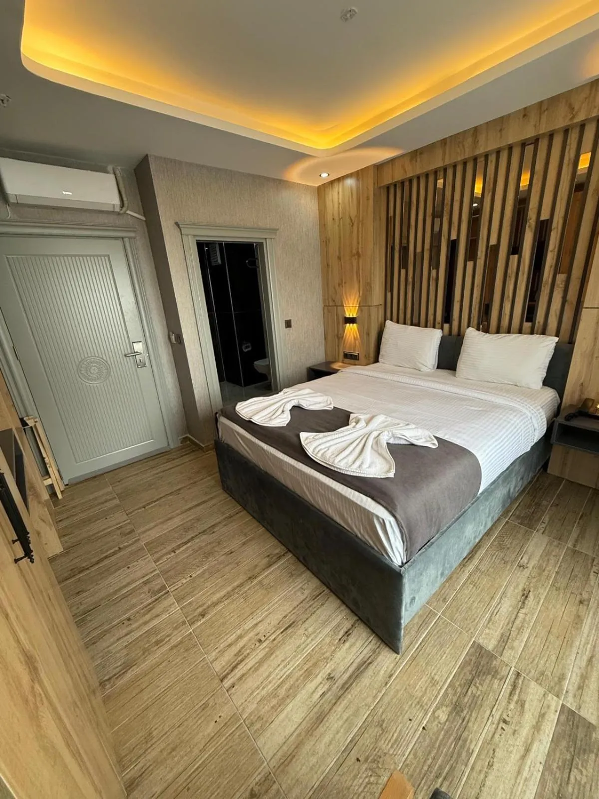 Bed in world say hotel