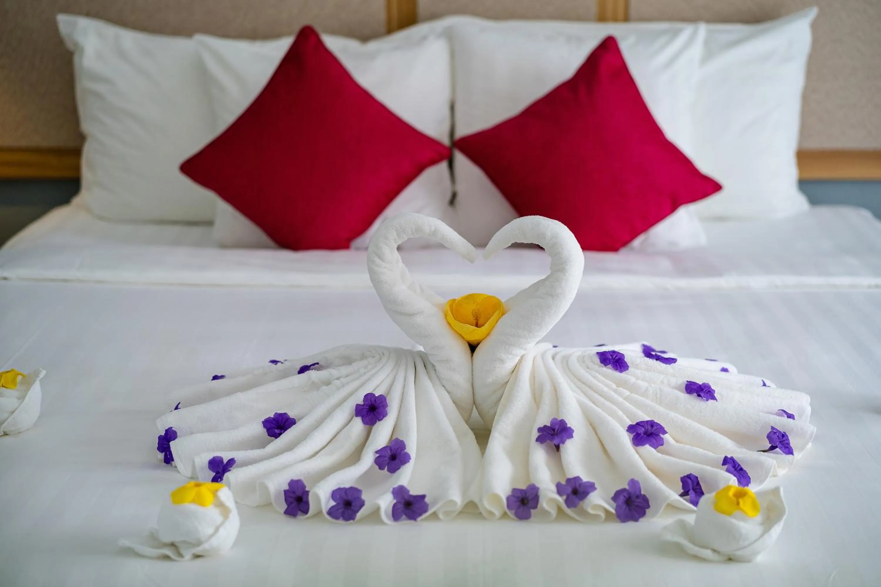 Bed in Mercury Phu Quoc Resort & Villas