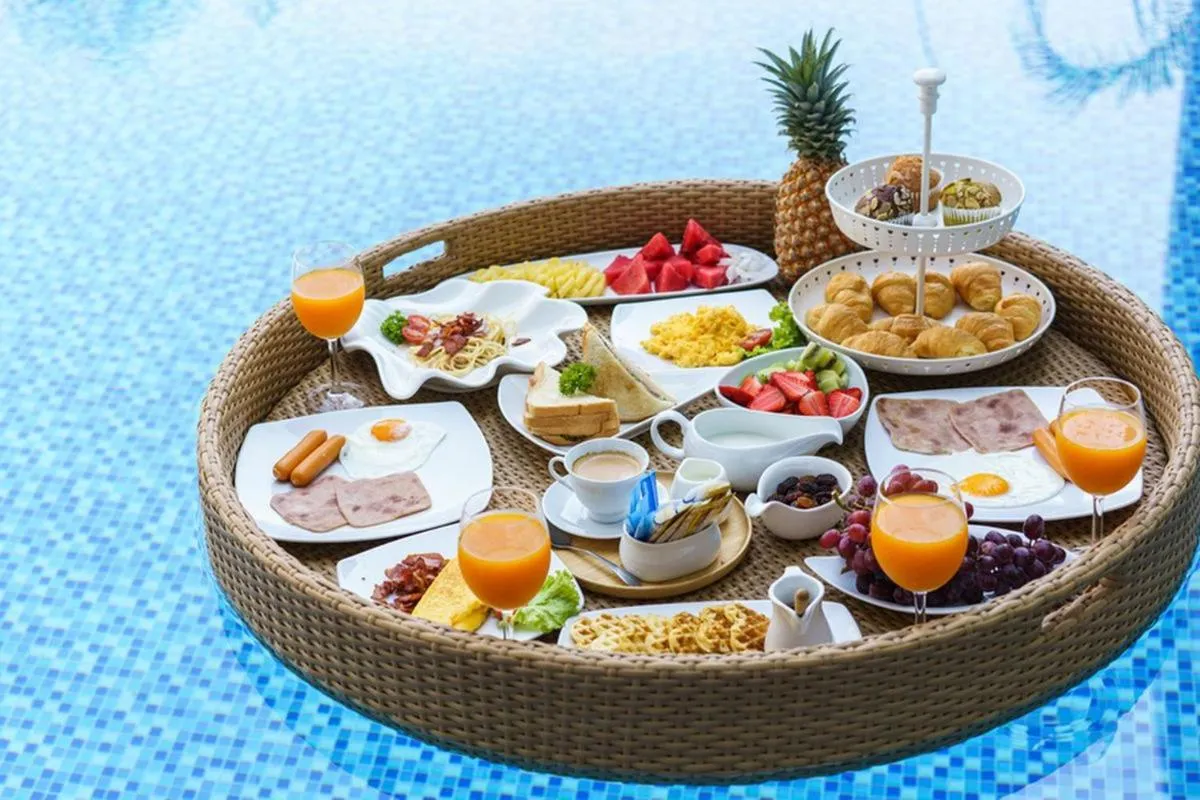 Food and drinks in Mercury Phu Quoc Resort & Villas