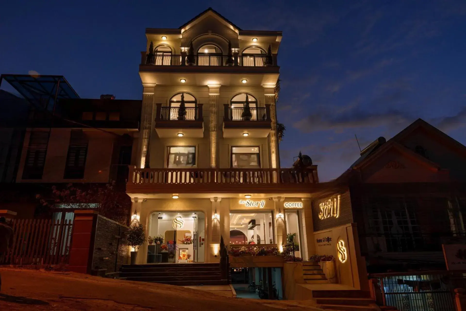 Storij Home & Coffee Storij Home & Coffee