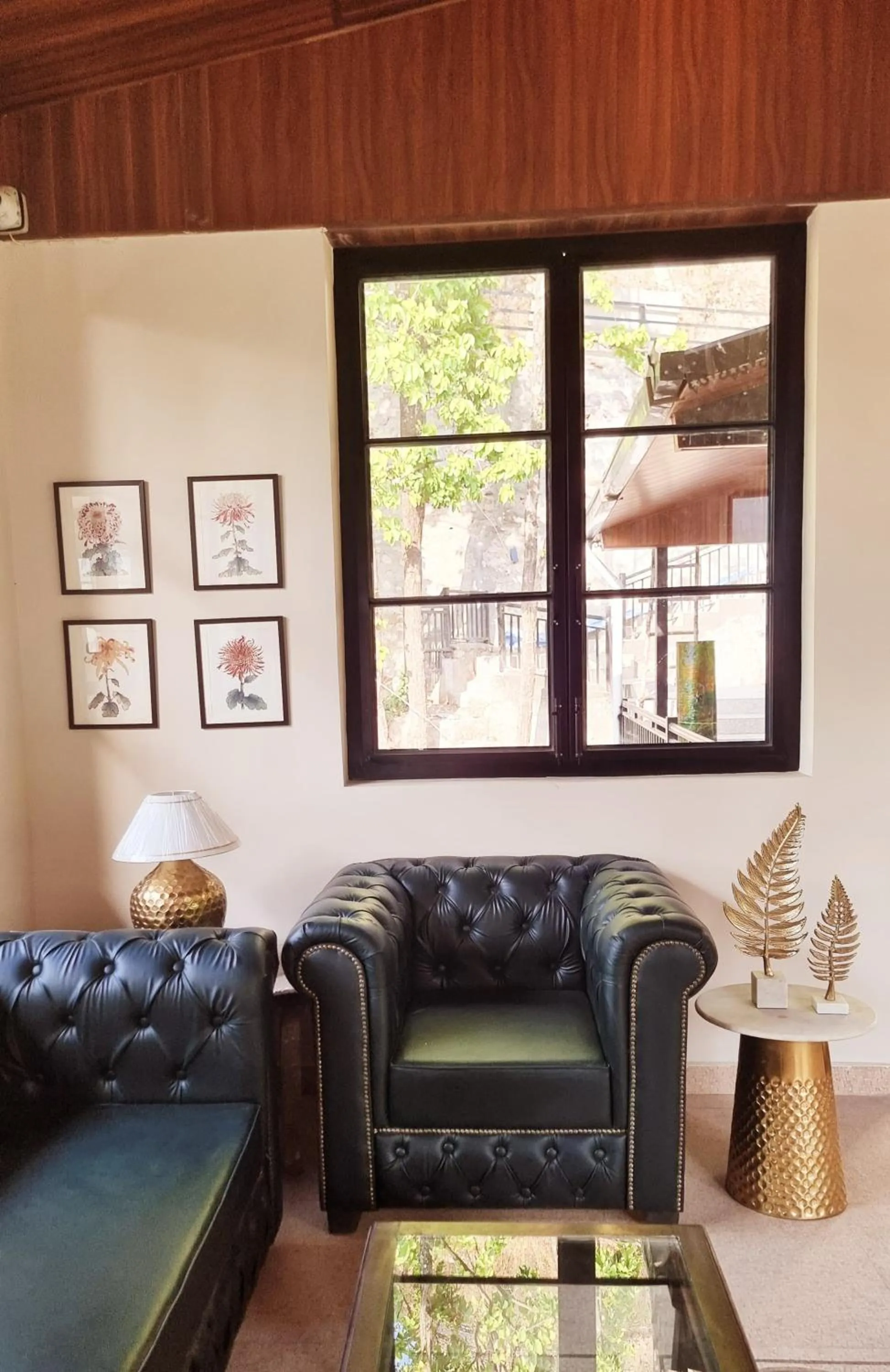 Lobby or reception in Marten's Wilderness Retreat