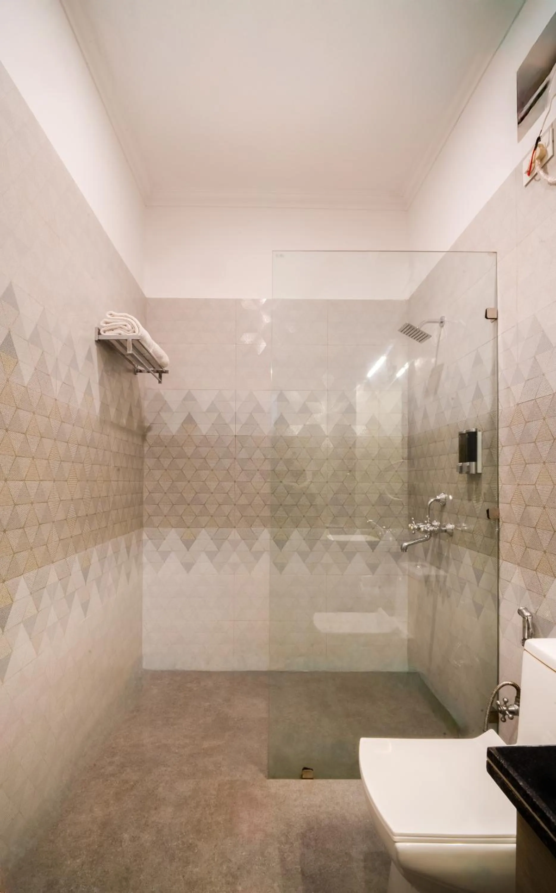 Shower in Marten's Wilderness Retreat