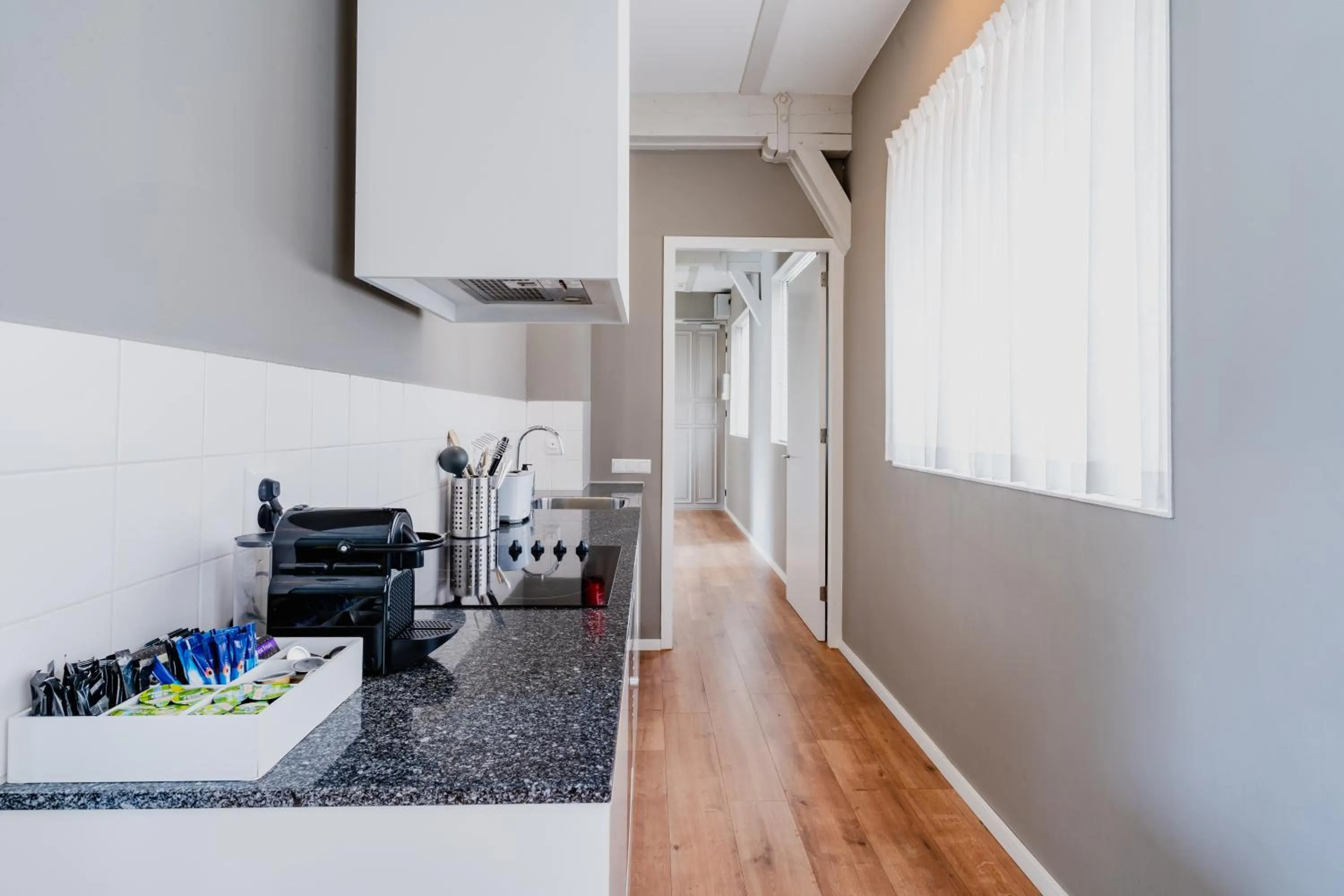 Coffee/tea facilities in Apartments De Hallen