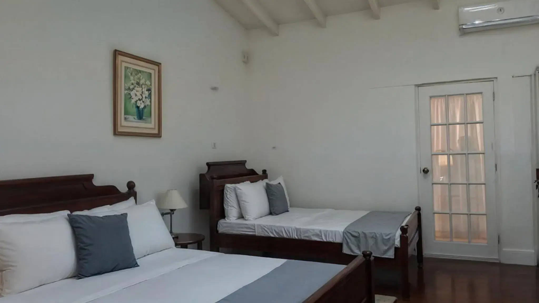 Rainbow Inn Rainbow Inn