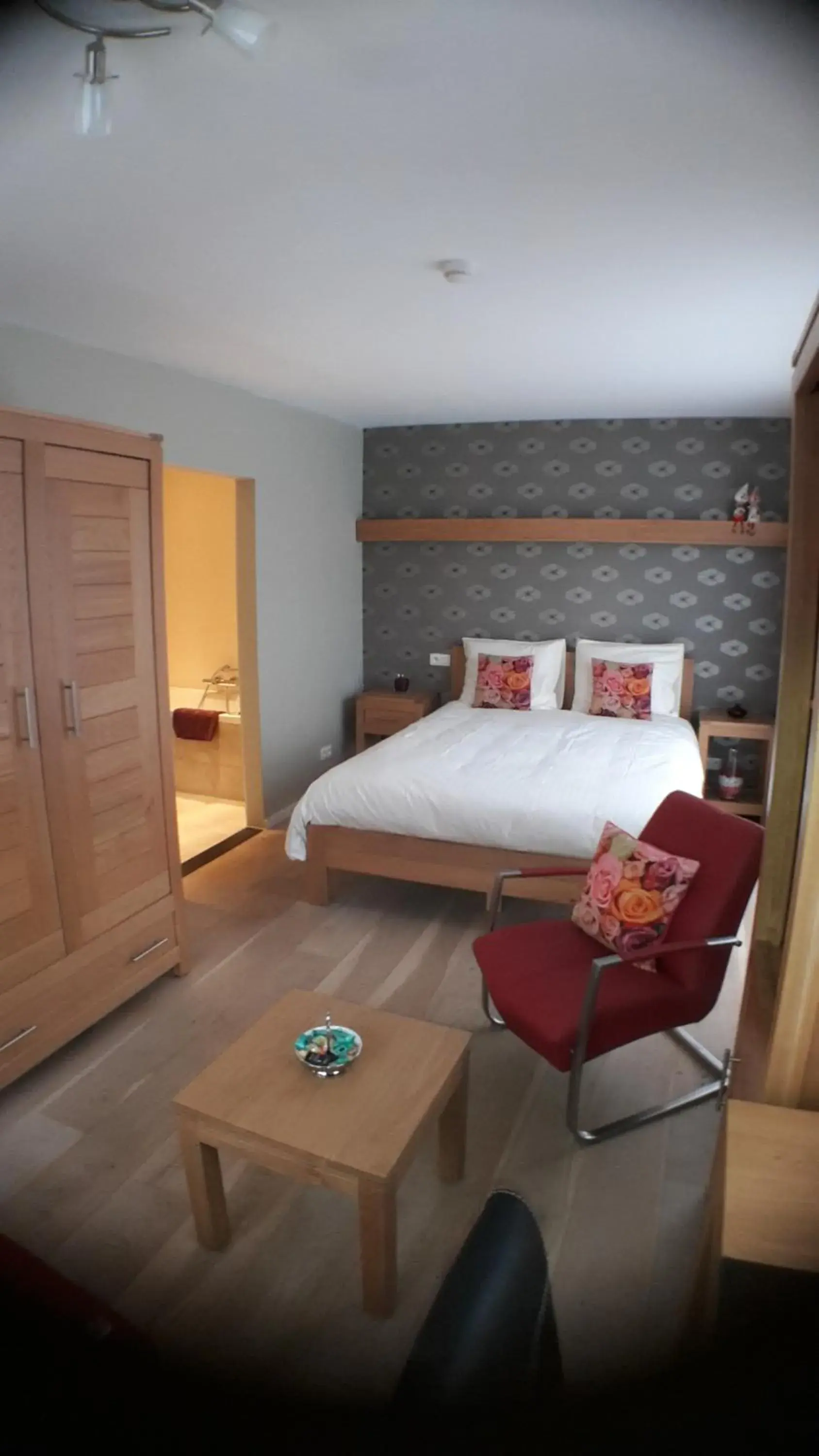 Double Room with Garden View - single occupancy in B&B Het KoeKoeKsnest Schelle Double Room with Garden View - single occupancy in B&B Het KoeKoeKsnest Schelle