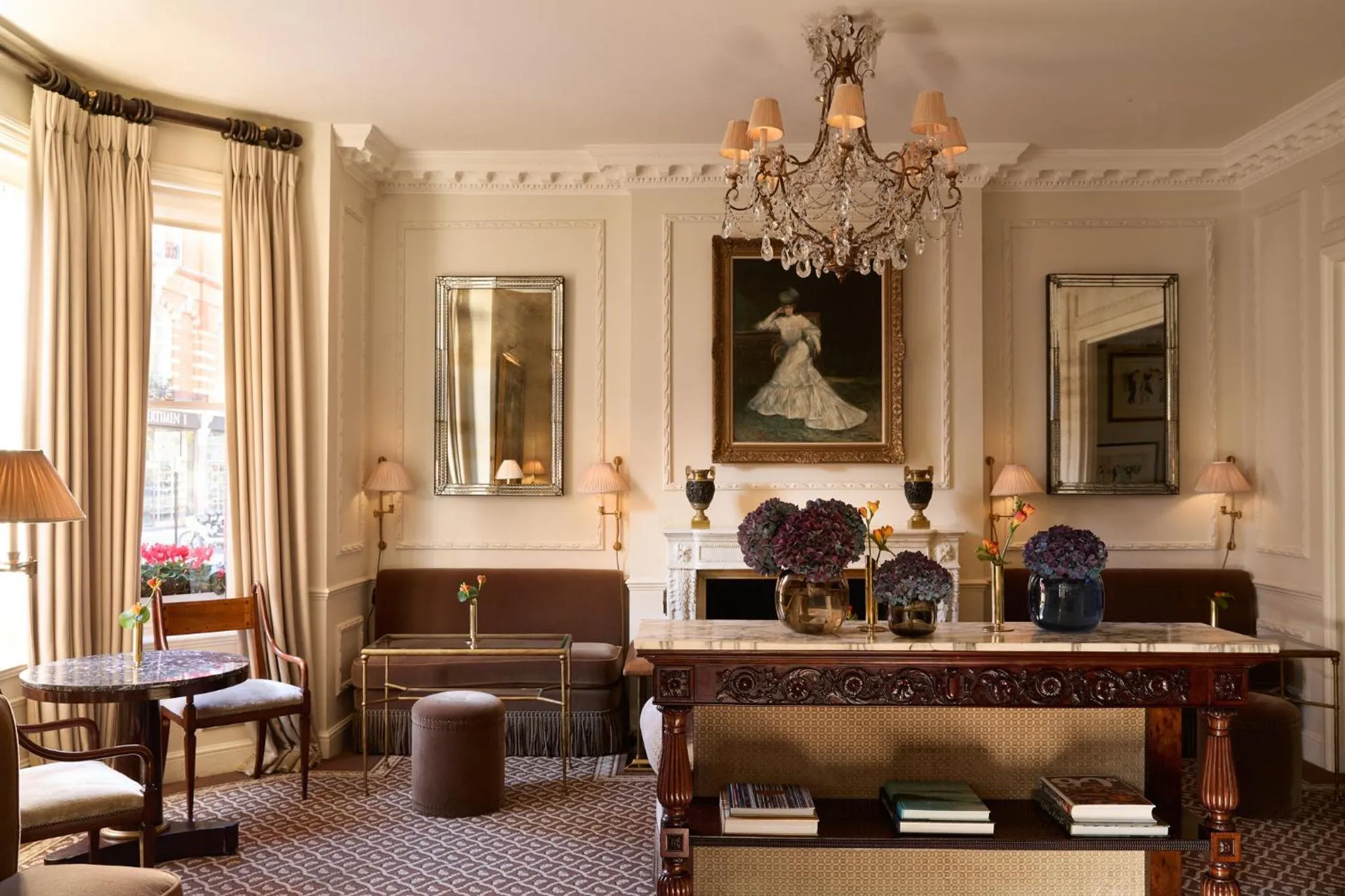 Lounge or bar in Egerton House