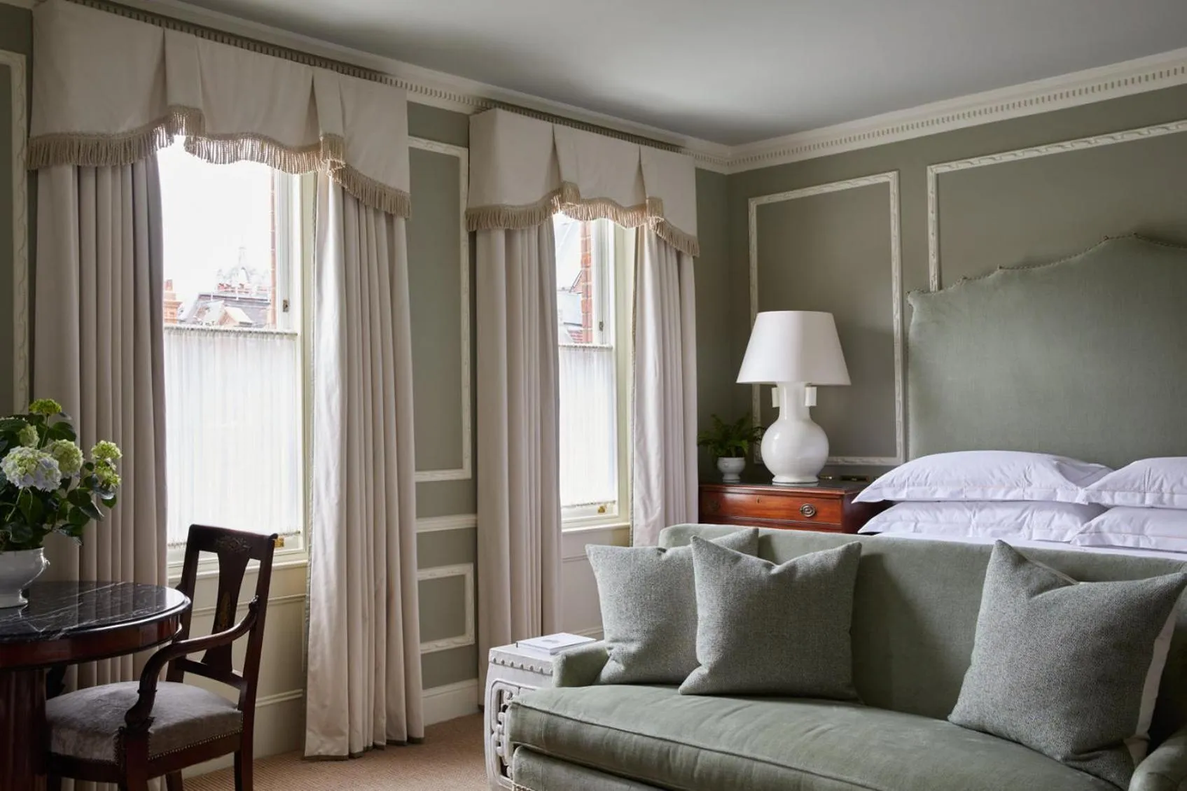 Photo of the whole room, Bed in Egerton House