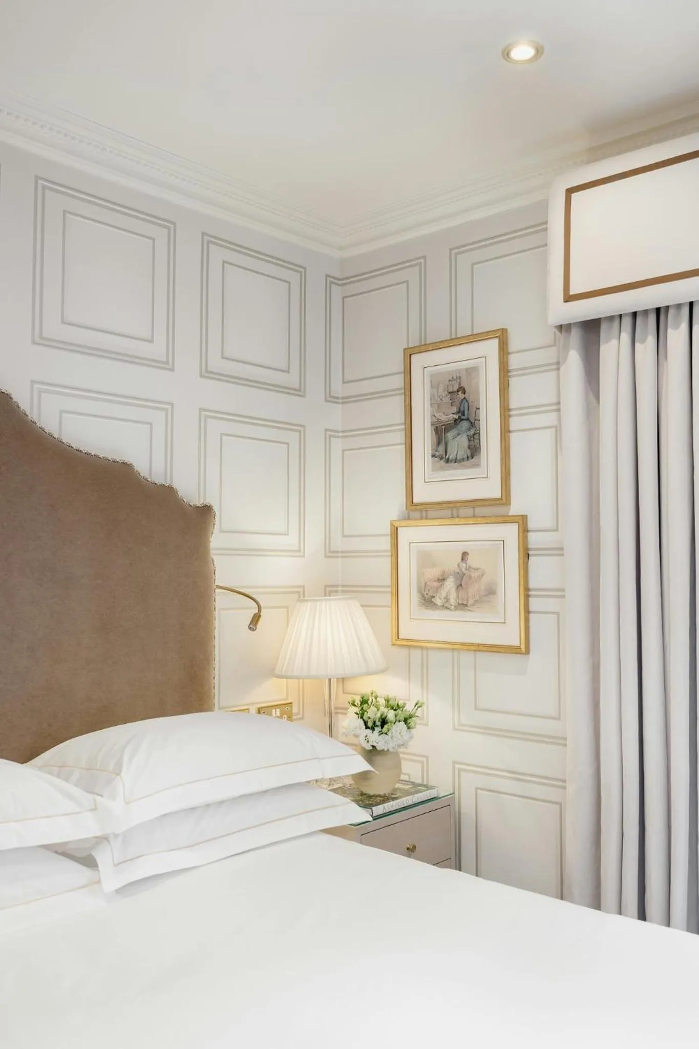 Bedroom, Bed in Egerton House