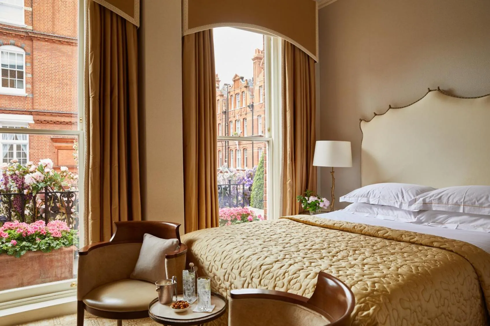 Photo of the whole room, Bed in Egerton House