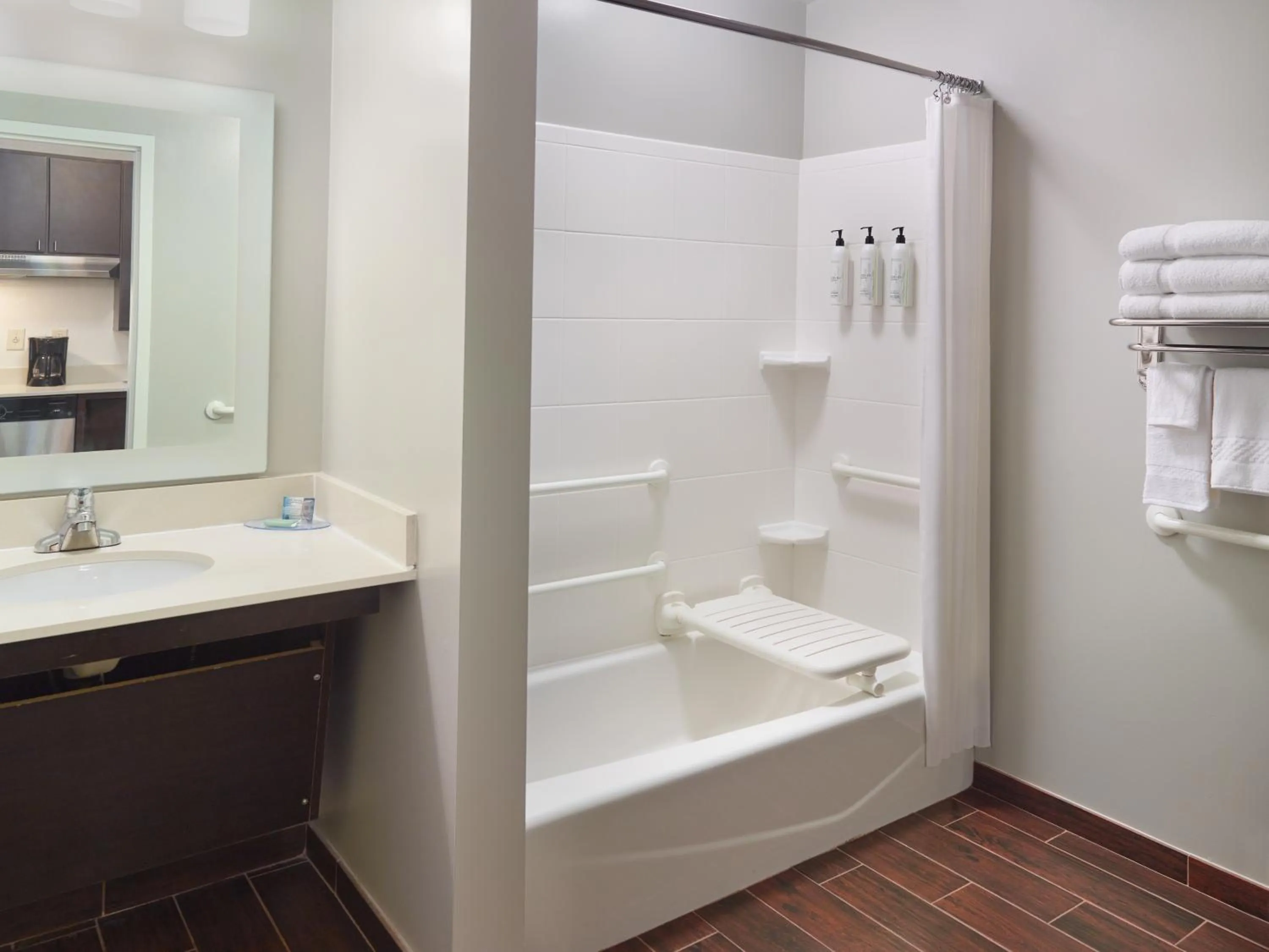 Bath in TownePlace Suites by Marriott Newnan