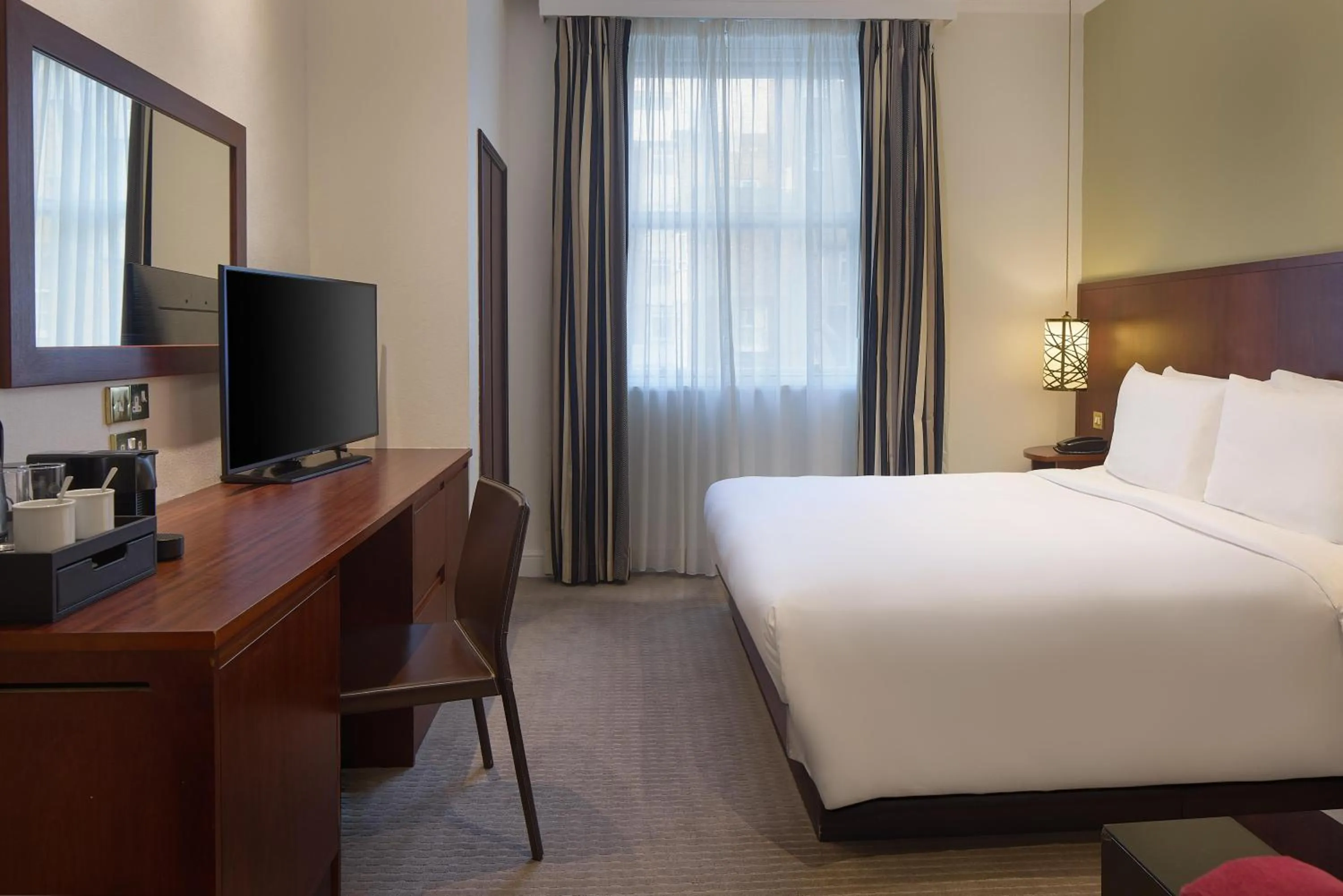 Bedroom, Bed in Radisson Blu Hotel, London South Kensington