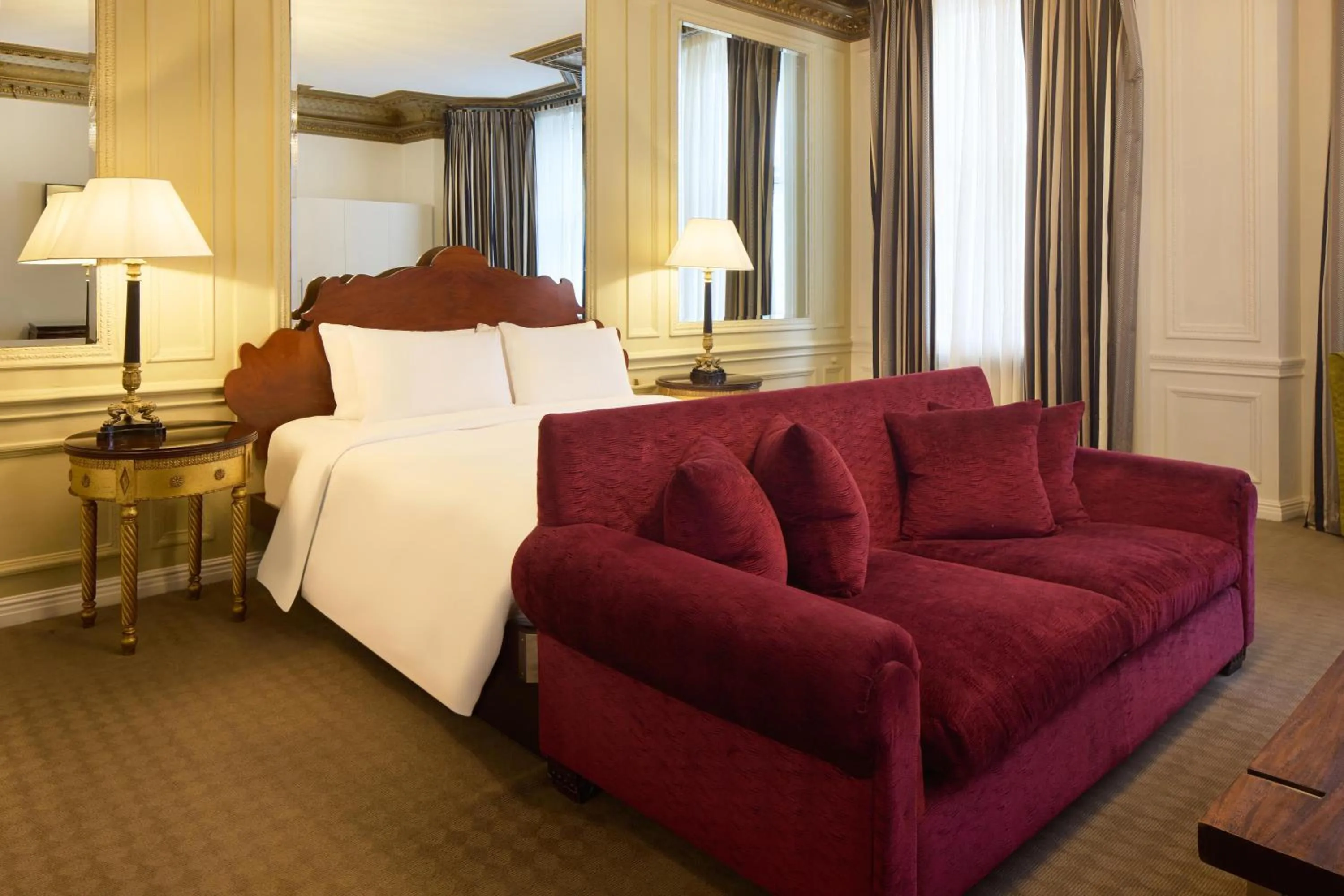 Photo of the whole room, Bed in Radisson Blu Hotel, London South Kensington