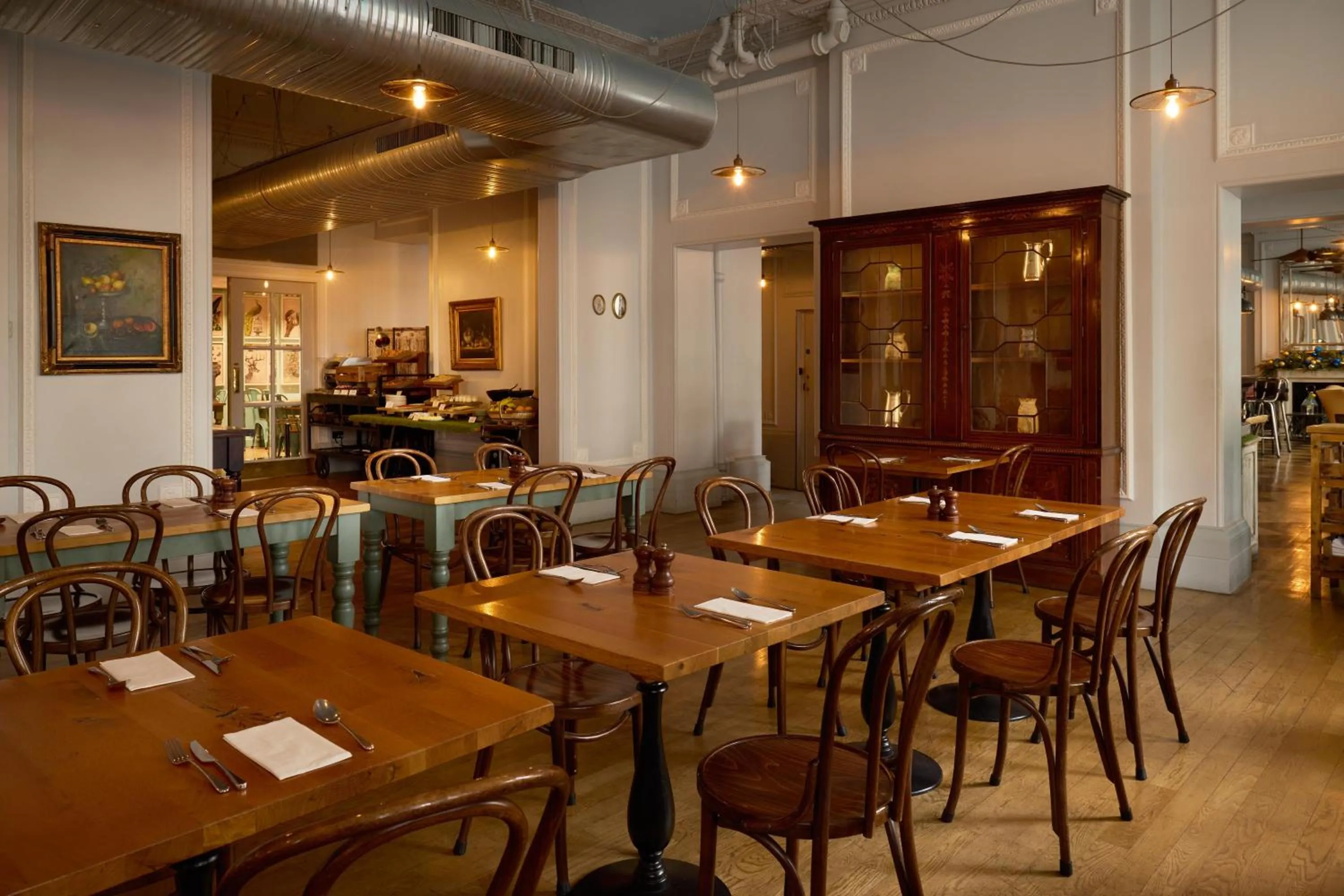 Breakfast in Radisson Blu Hotel, London South Kensington