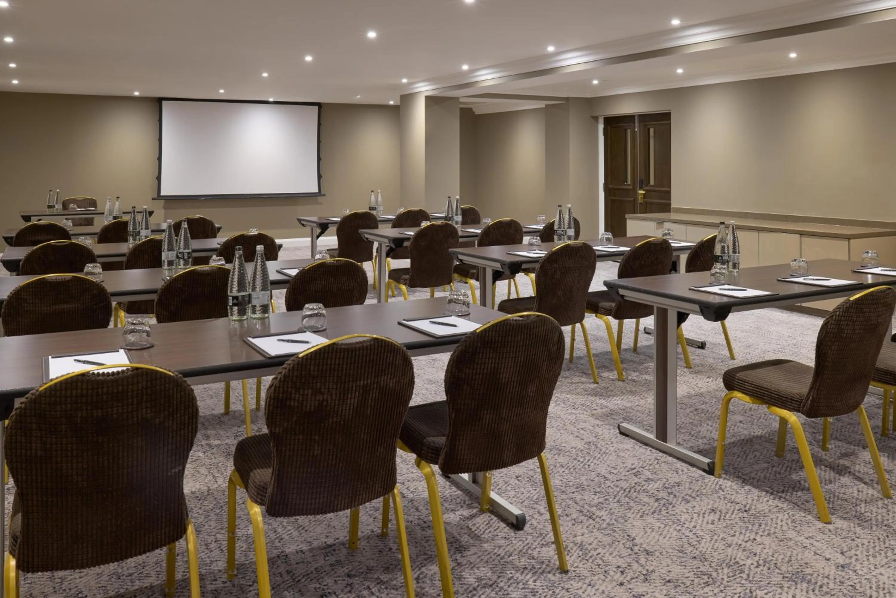 Bedroom in Radisson Blu Hotel, London South Kensington
