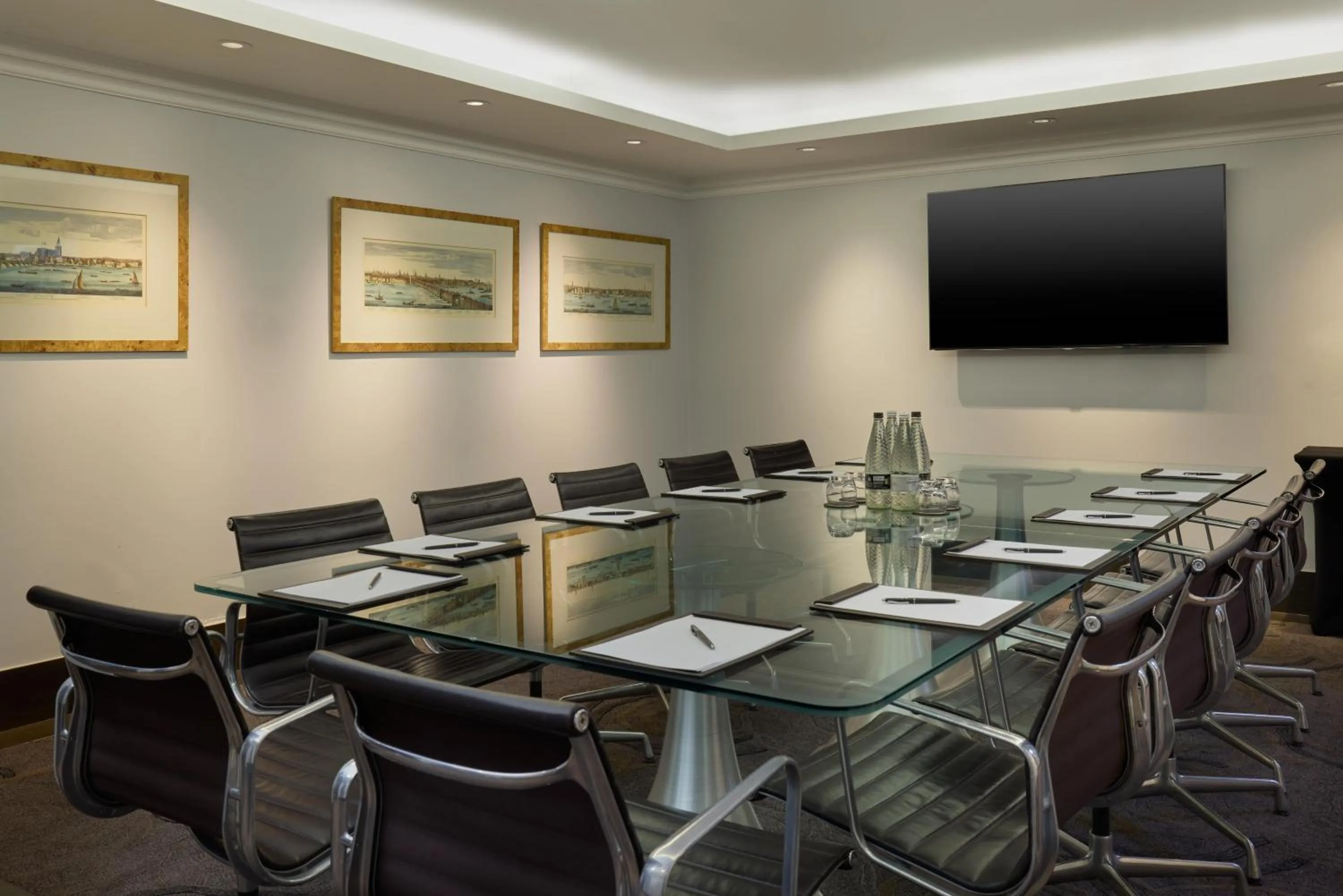 Meeting/conference room in Radisson Blu Hotel, London South Kensington