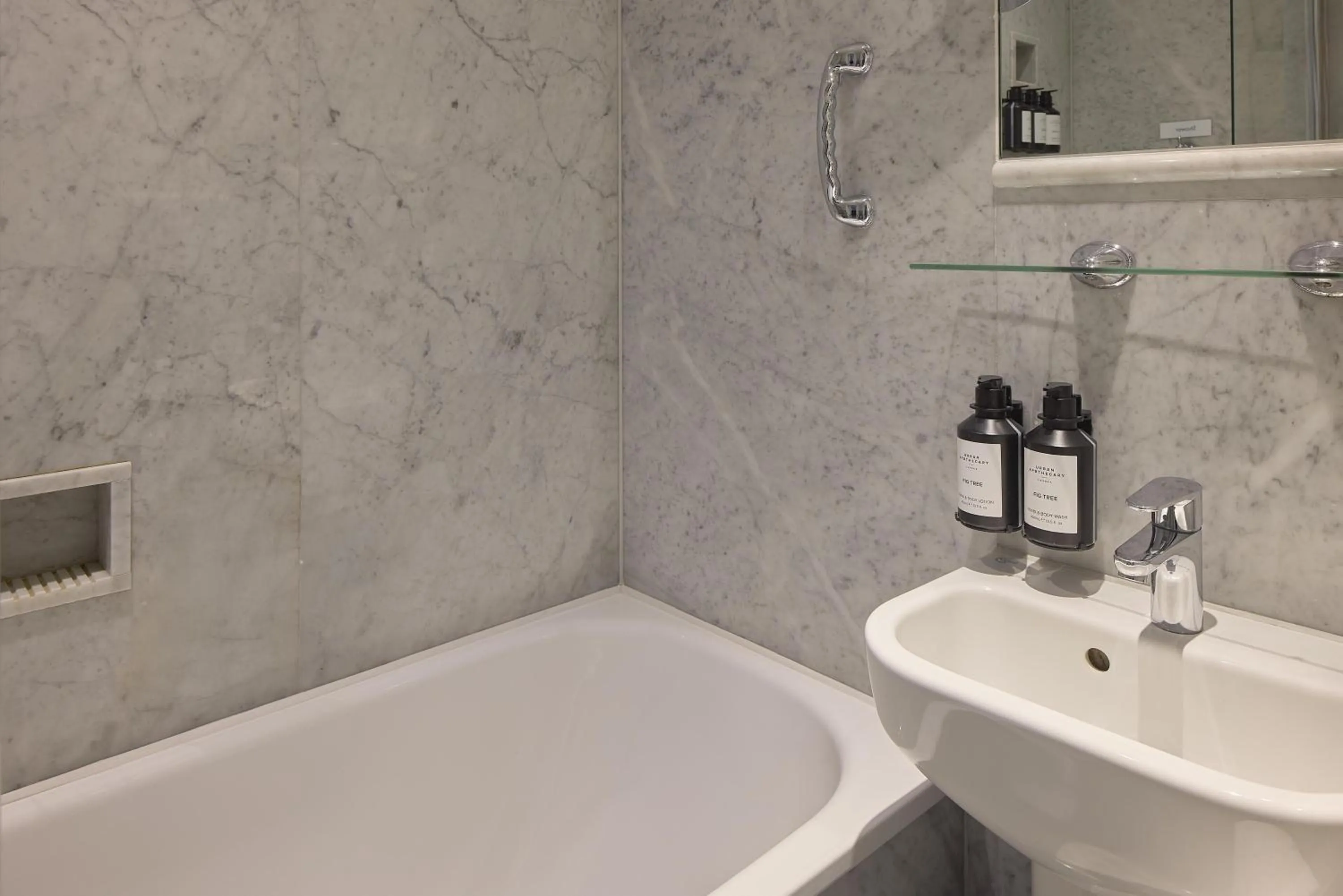 Bathroom in Radisson Blu Hotel, London South Kensington