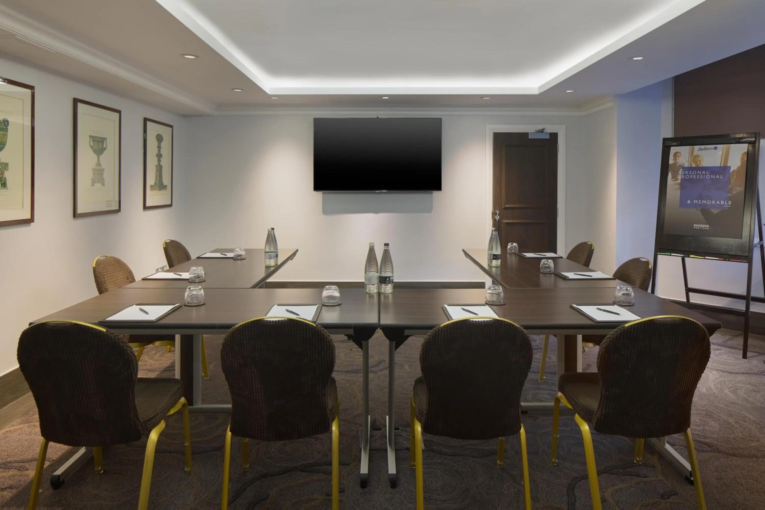 Meeting/conference room in Radisson Blu Hotel, London South Kensington