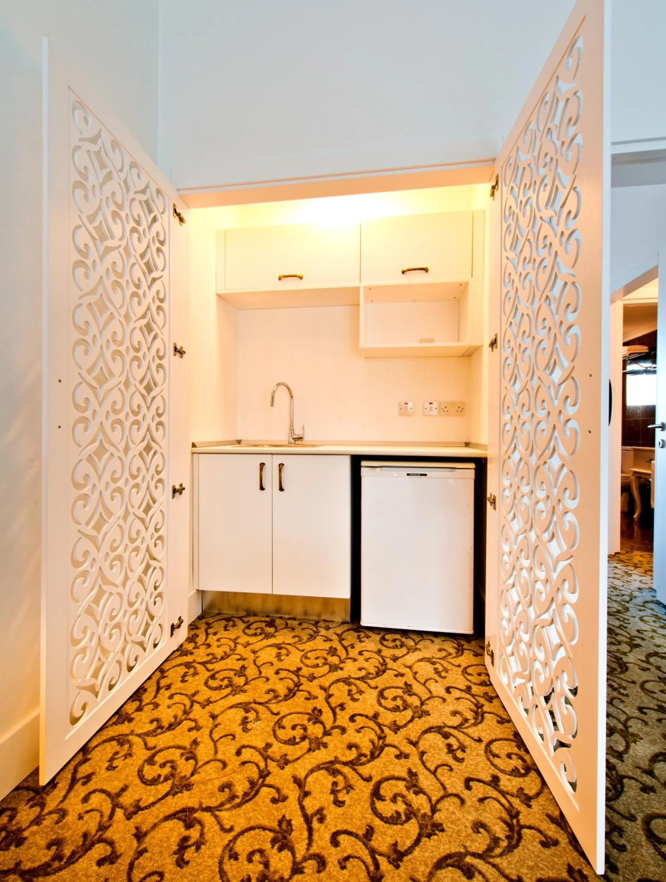 Kitchen or kitchenette in The Olive Tree Hotel