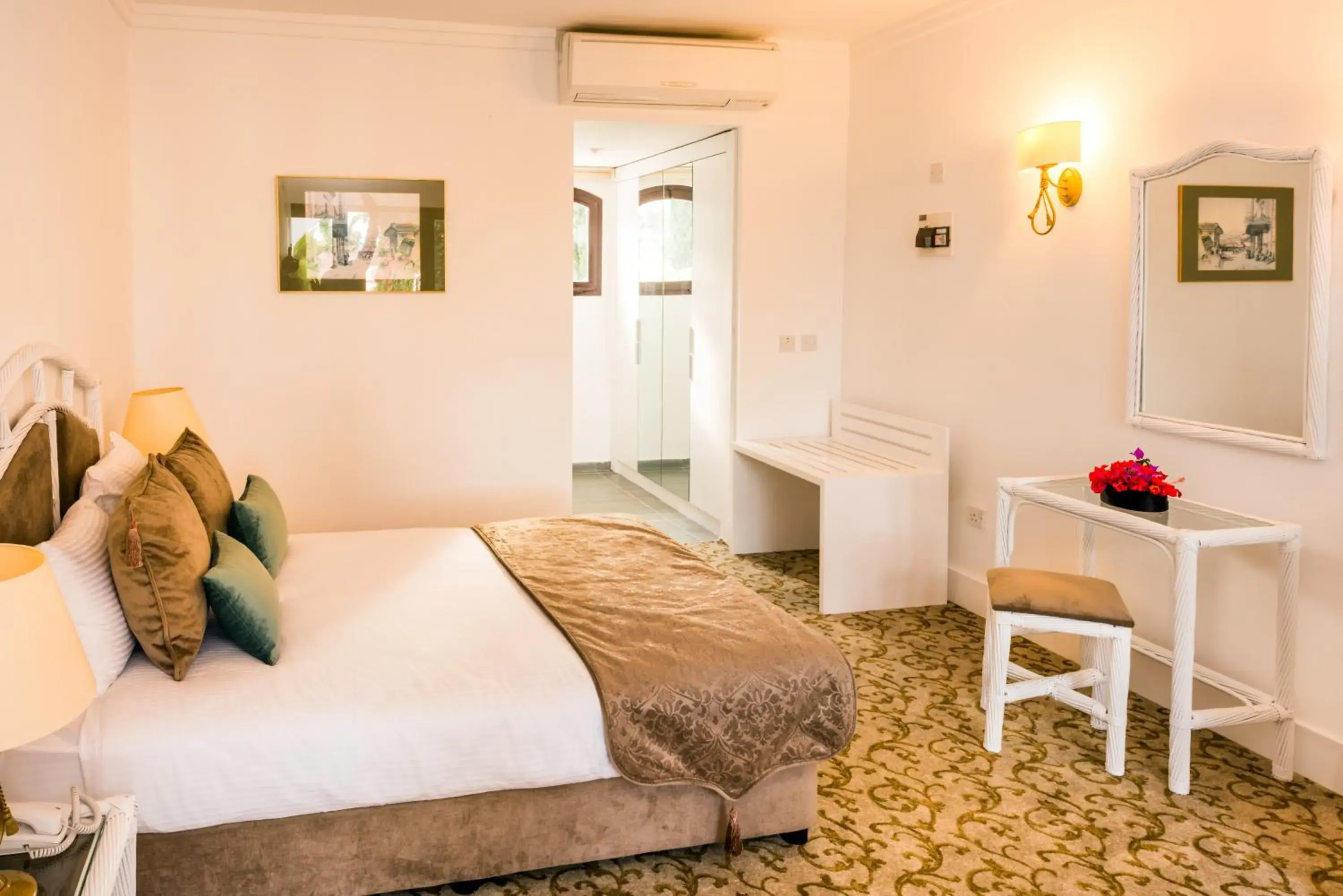 Standard Triple Room in The Olive Tree Hotel Standard Triple Room in The Olive Tree Hotel