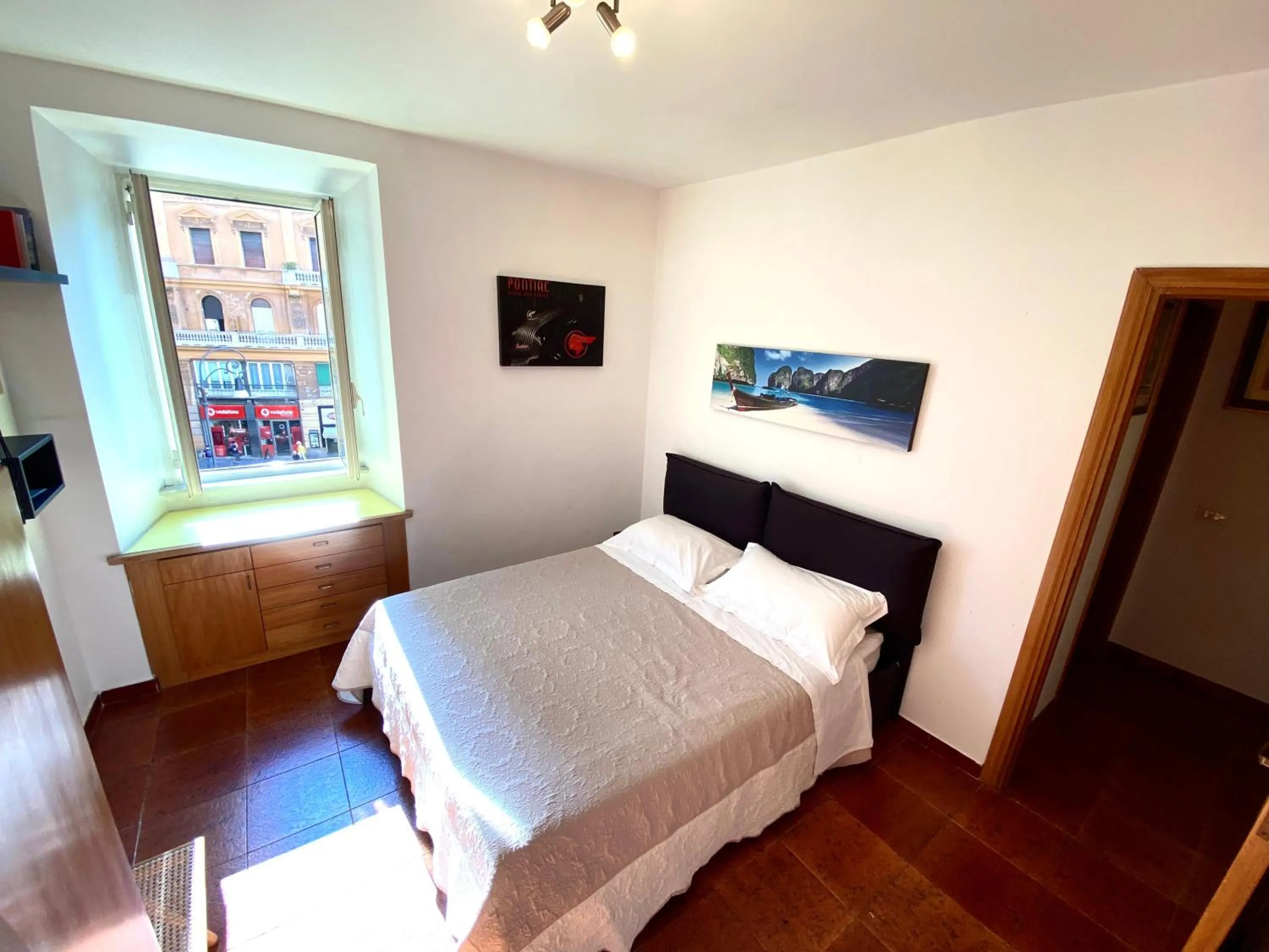 Bed in Apartment Arenula