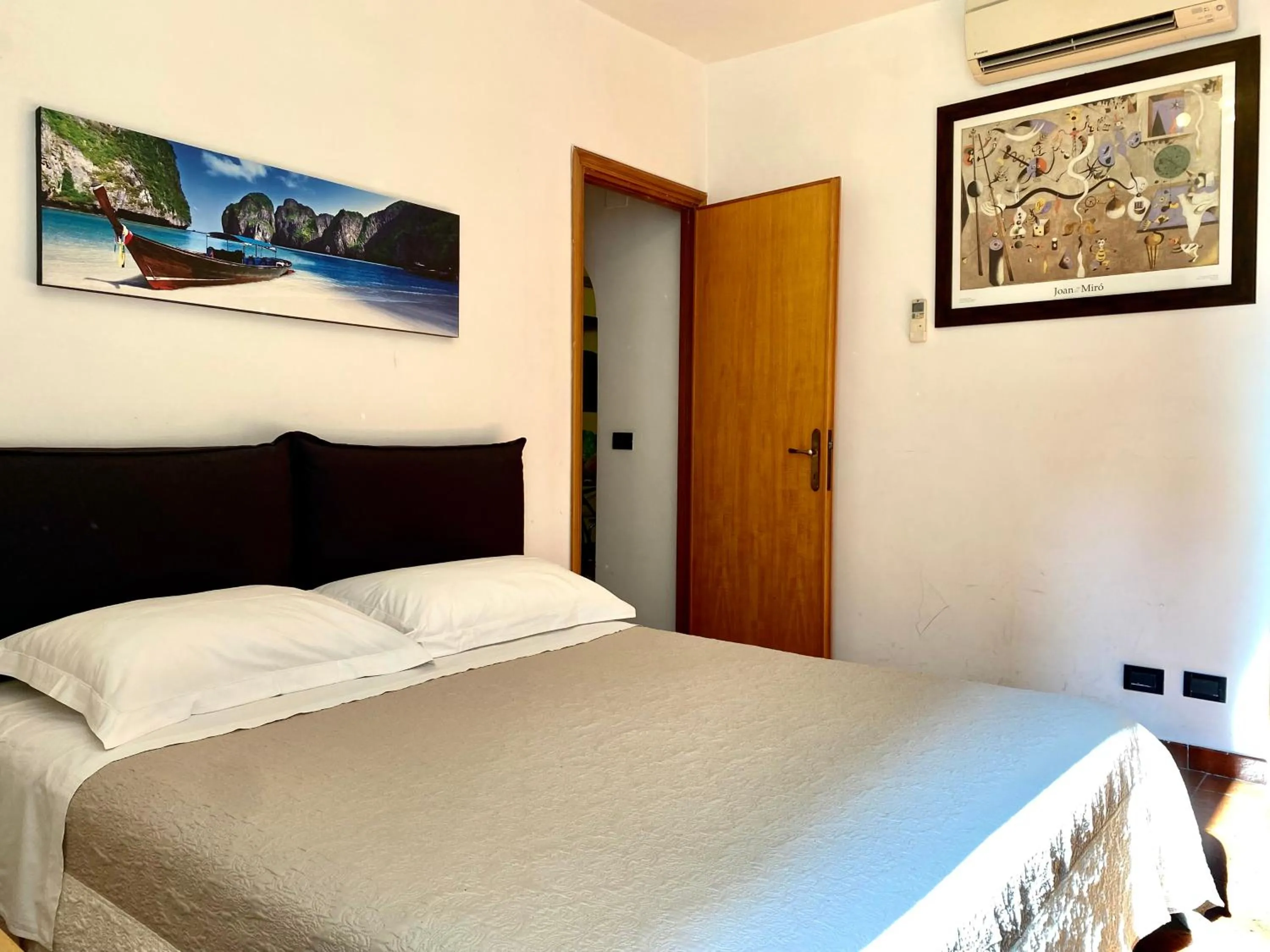 Bedroom in Apartment Arenula