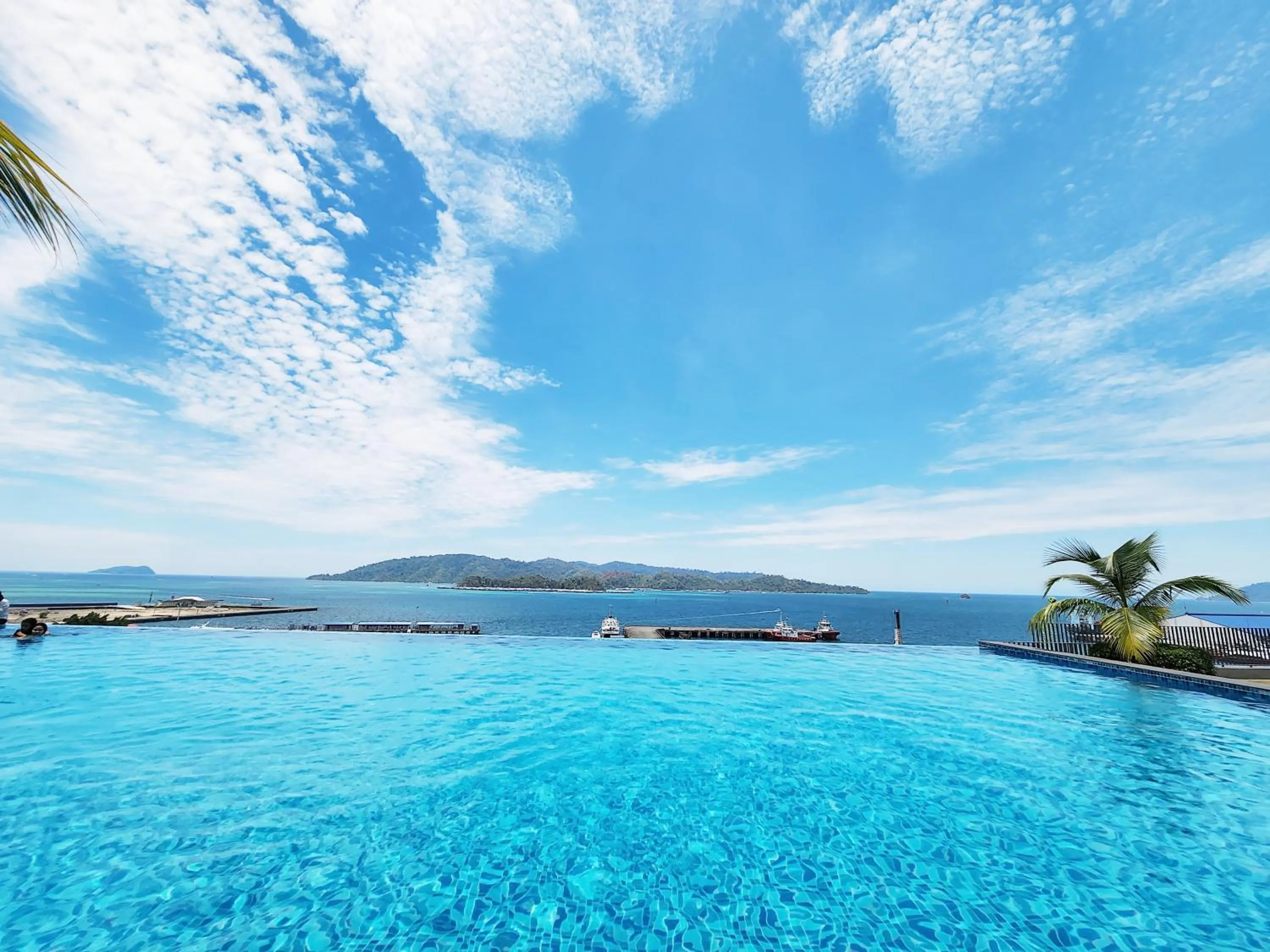 Jesselton Quay Kota Kinabalu City Centre by LW Suites