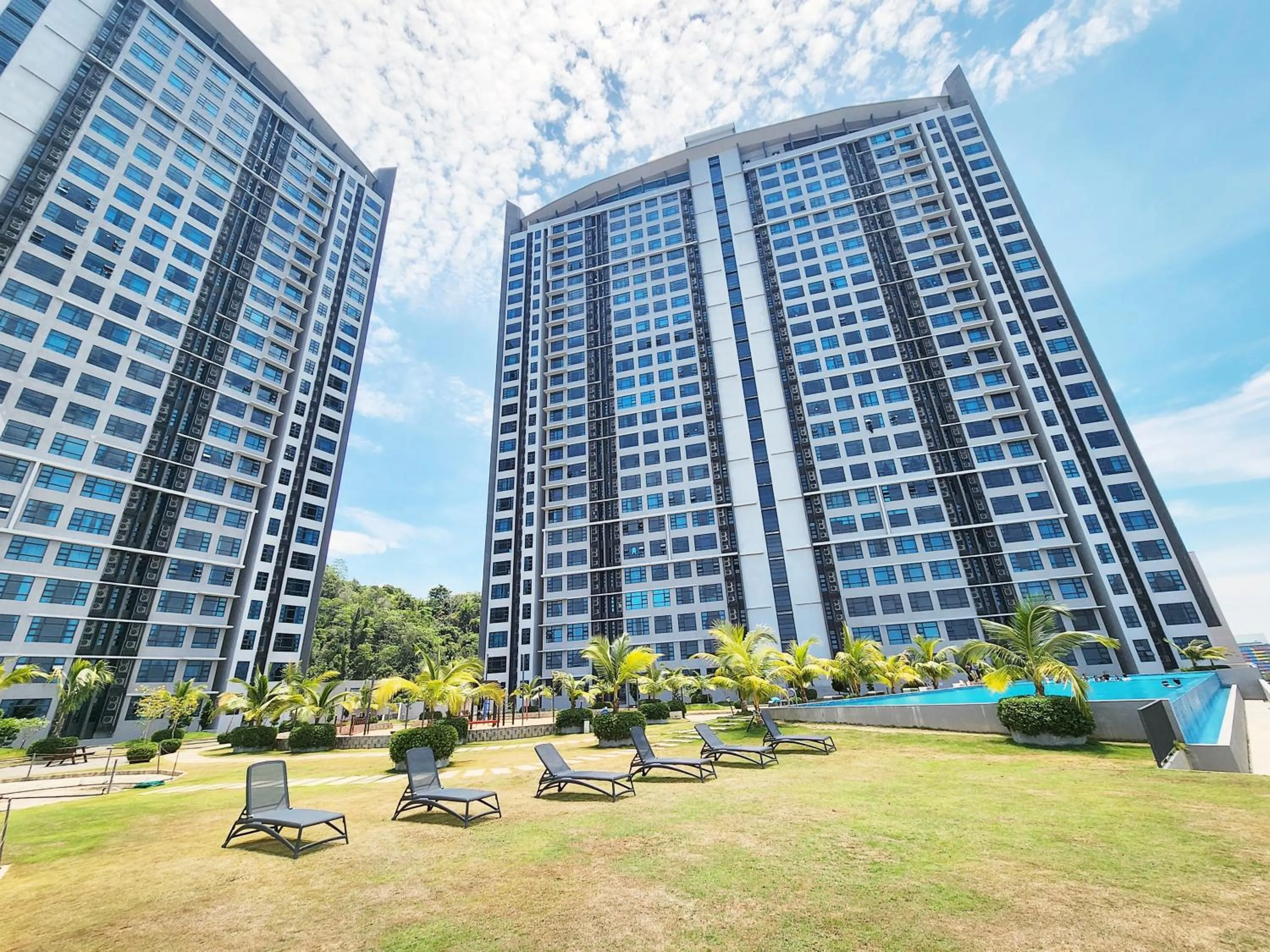 Jesselton Quay Kota Kinabalu City Centre by LW Suites