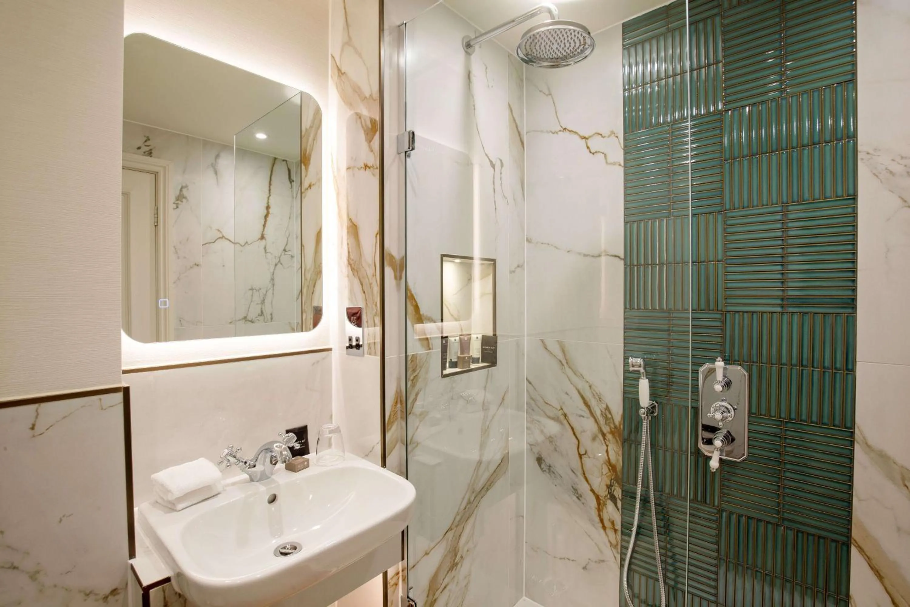 Bathroom in The Capital Hotel, Apartments & Townhouse - Small Luxury Hotels of The World