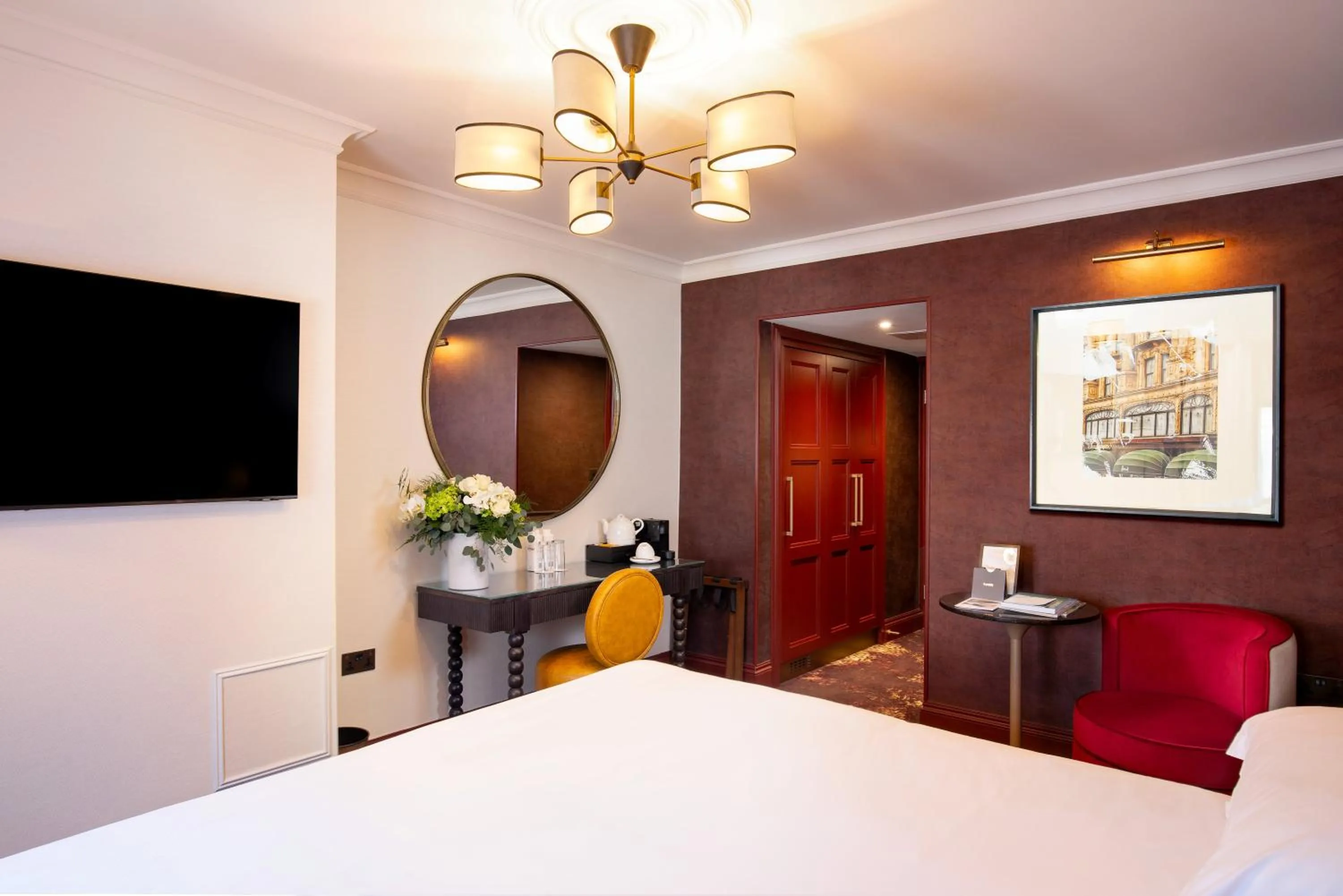 Bed in The Capital Hotel, Apartments & Townhouse - Small Luxury Hotels of The World