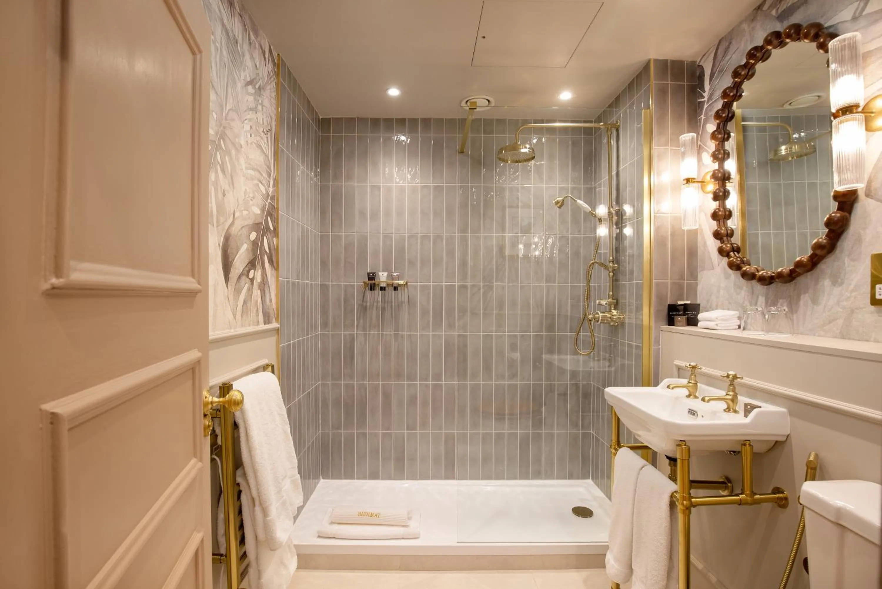 The Capital Hotel, Apartments & Townhouse - Small Luxury Hotels of The World