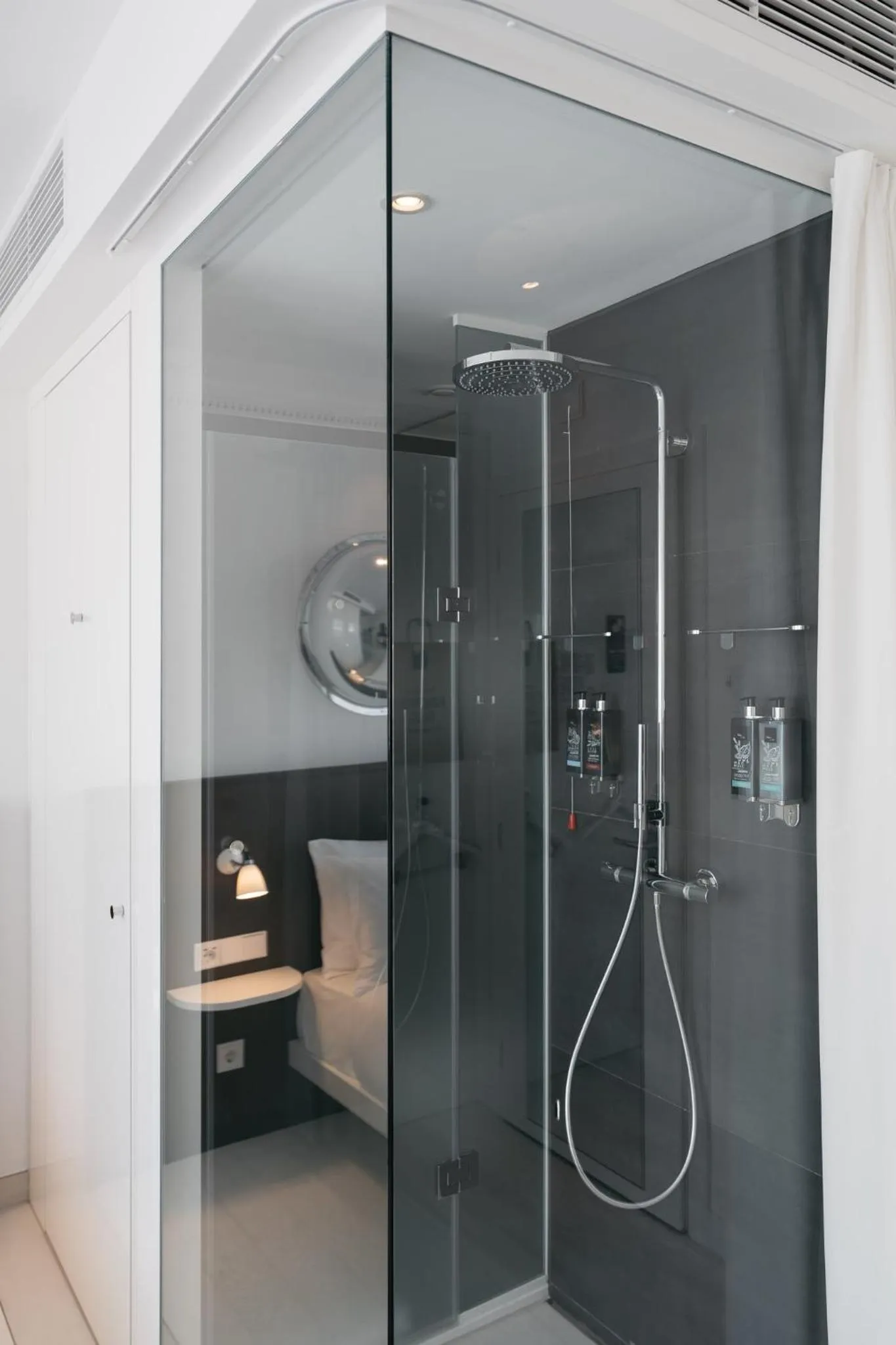 Bathroom in Ruby Bea Hotel Florence