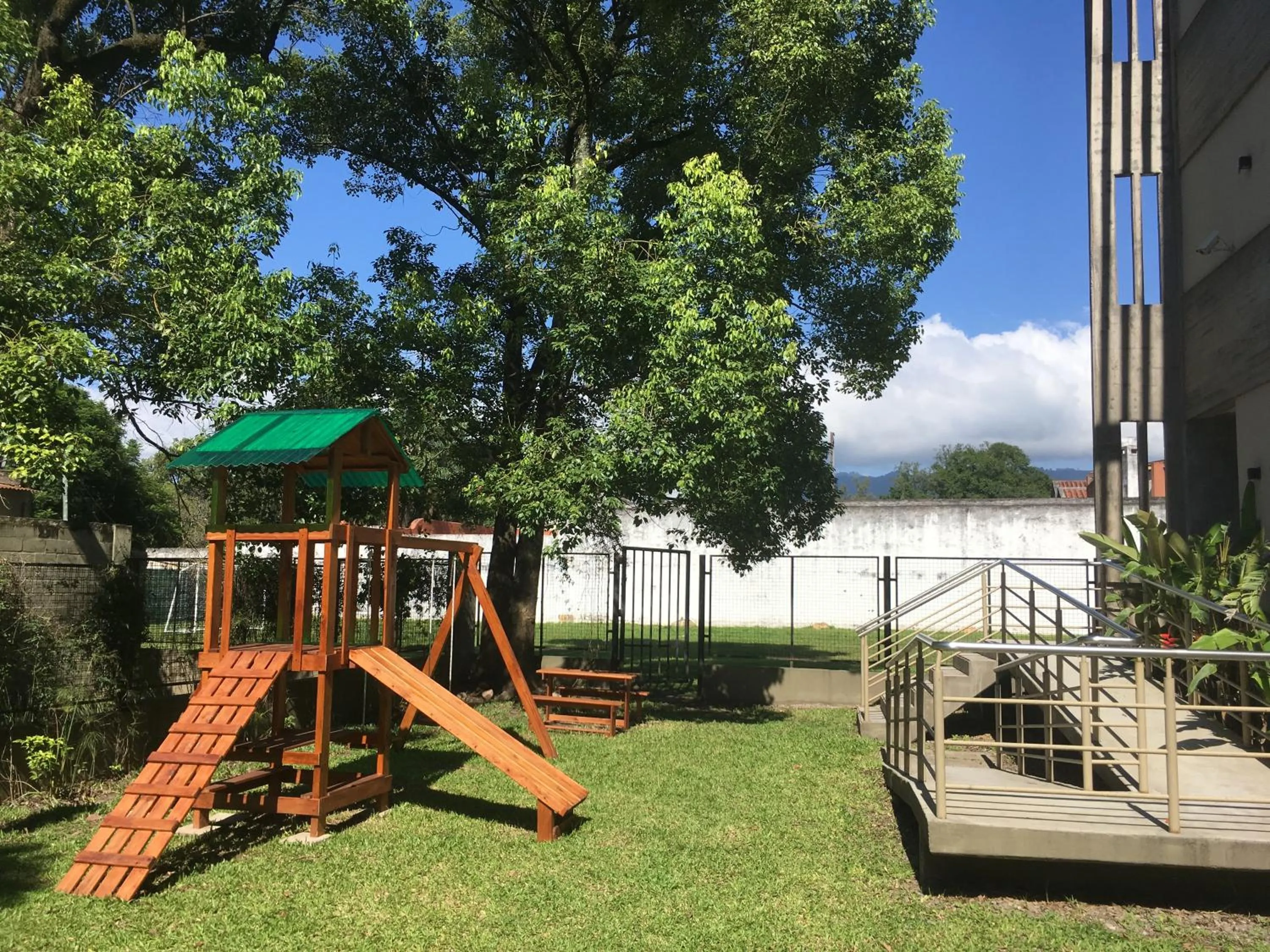 Children play ground in Howard Johnson Hotel Yerba Buena