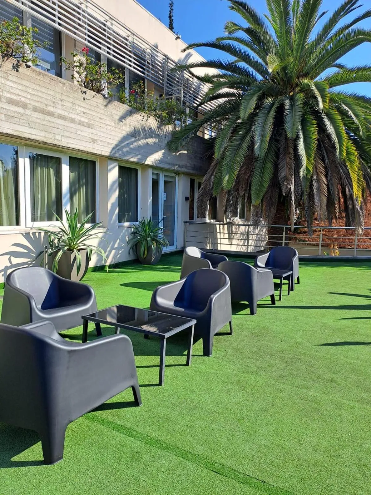 Balcony/Terrace in Howard Johnson Hotel Yerba Buena