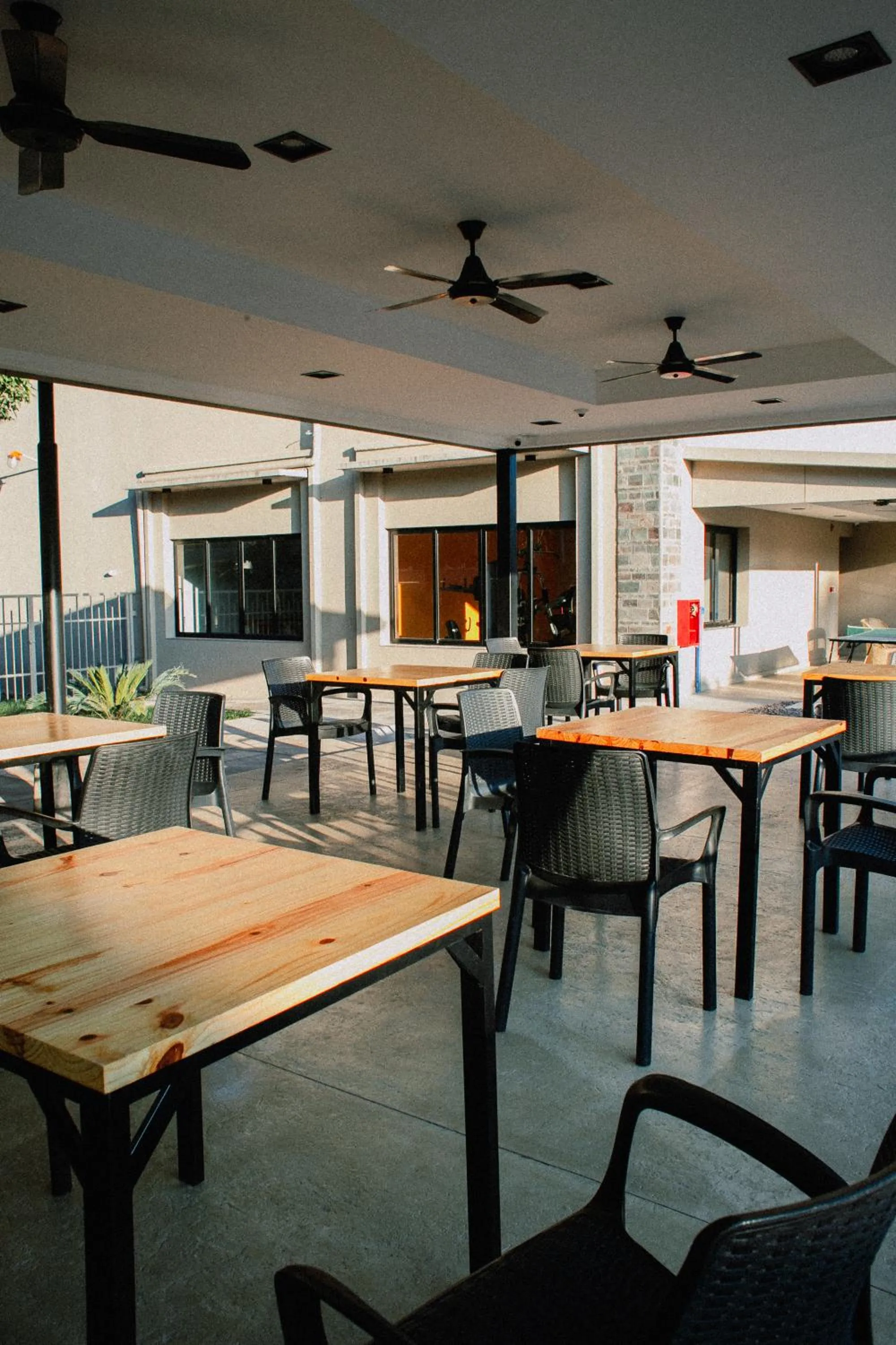 Lounge or bar in Howard Johnson Hotel Yerba Buena