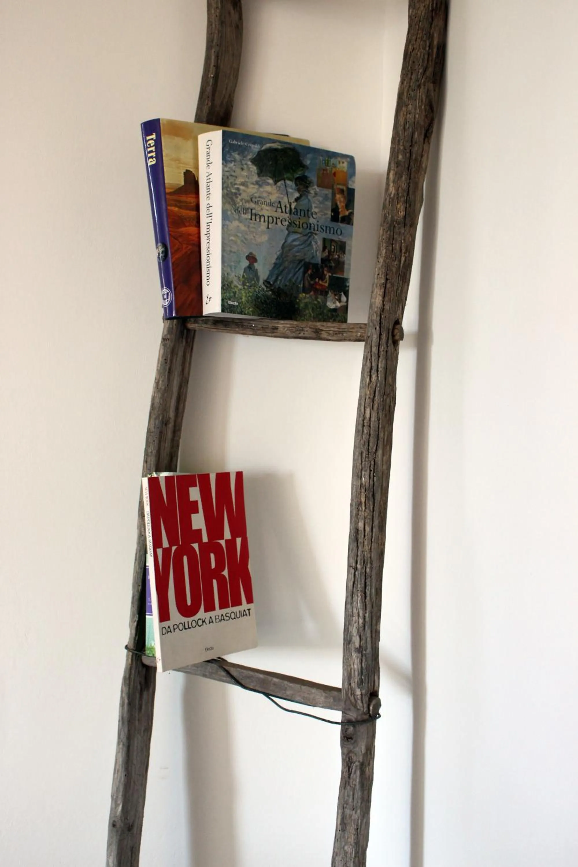 Decorative detail in Bed and breakfast Aratro & Rosmarino