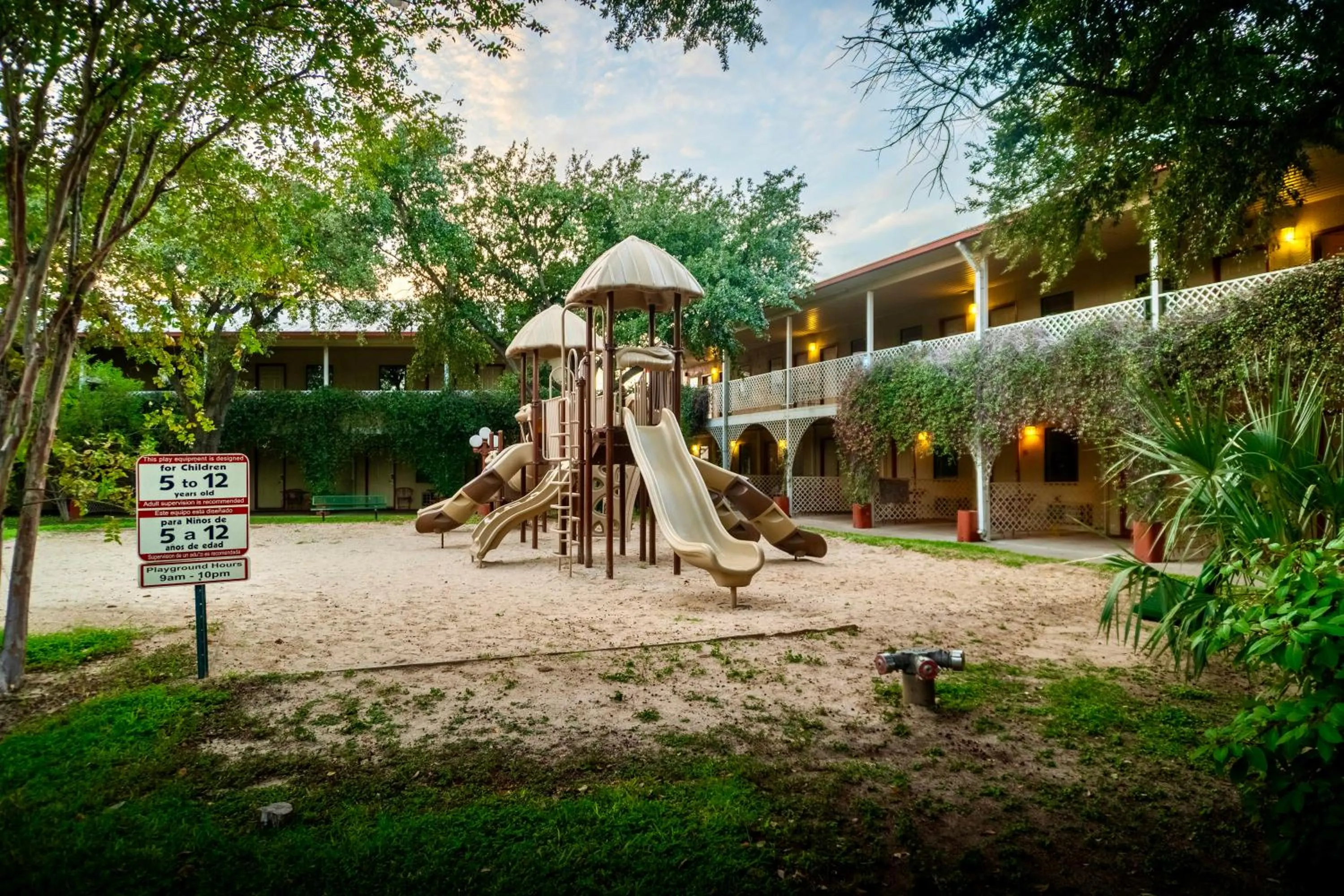 Children play ground in Family Garden Inn & Suites