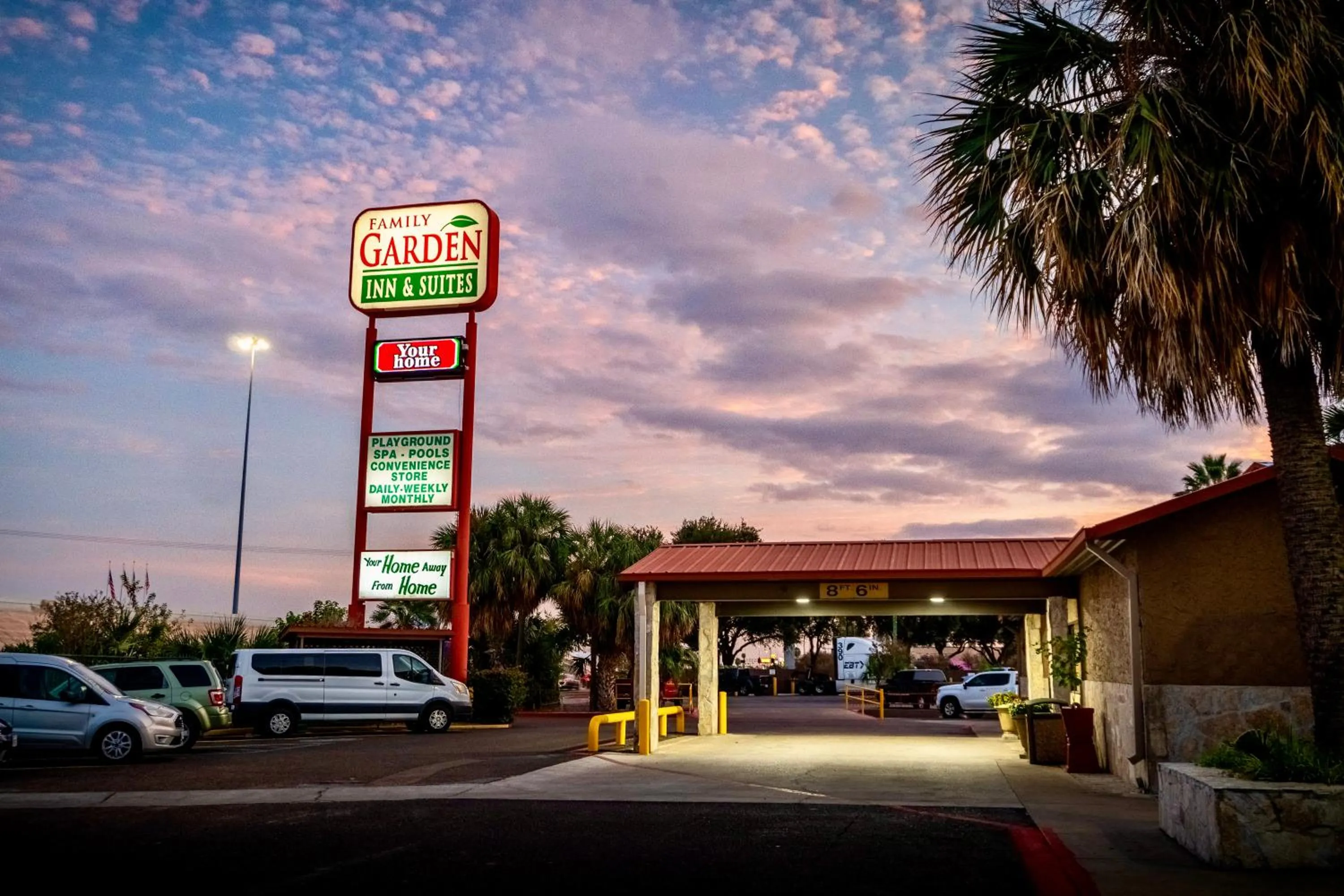 Location in Family Garden Inn & Suites