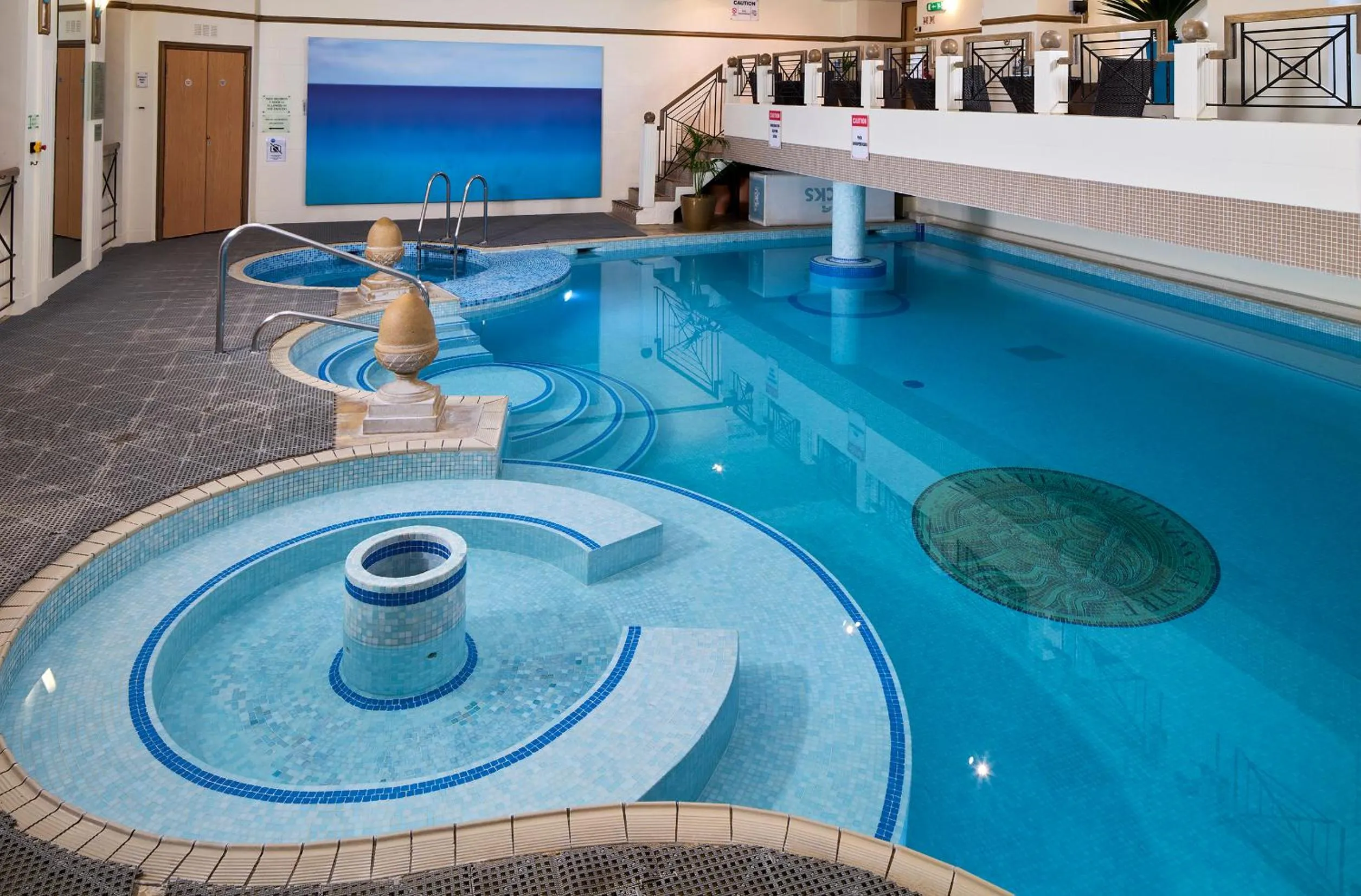 Hot Tub in The Rembrandt