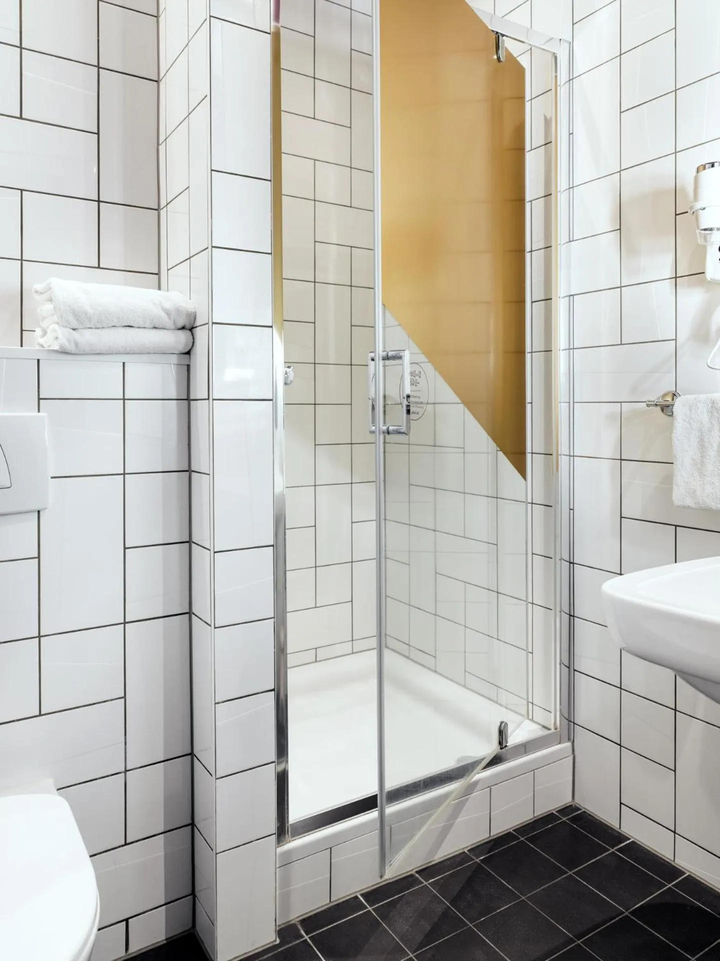 Bathroom in MABI City Centre