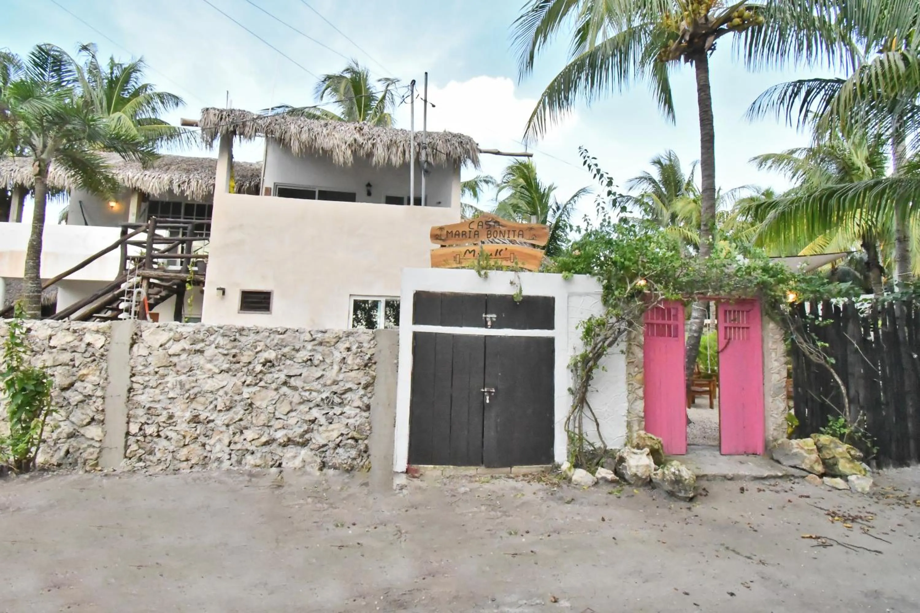 Casa Maria Bonita Hotel & Restaurant El Cuyo by Spot Rentals